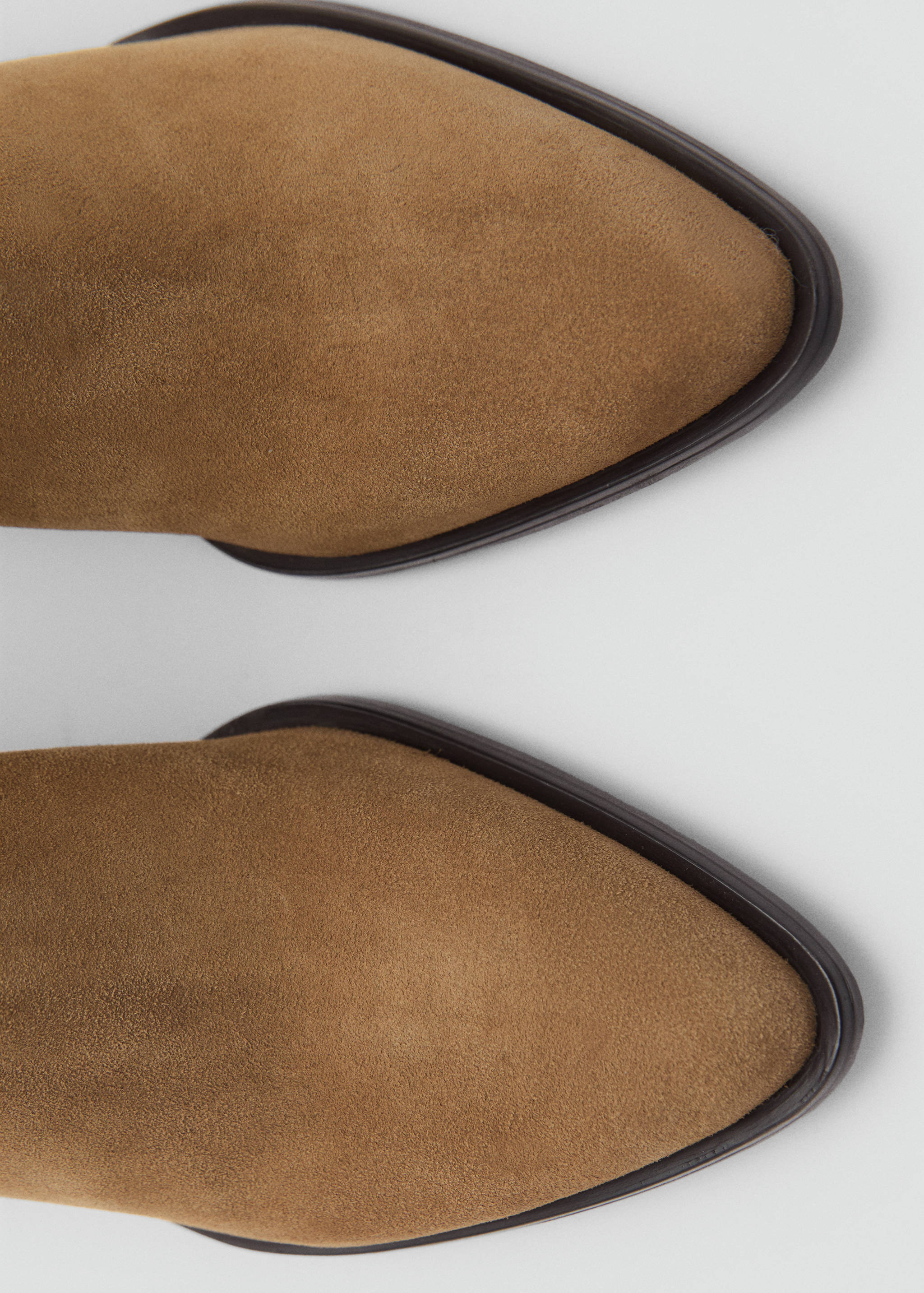 Suede leather ankle boots - Details of the article 2