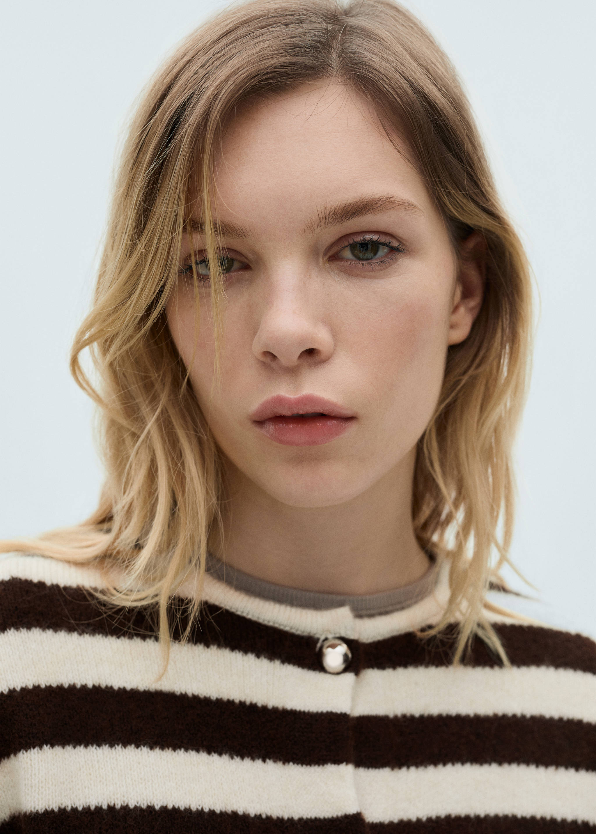 Cardigan às riscas de botões - Pormenor do artigo 1