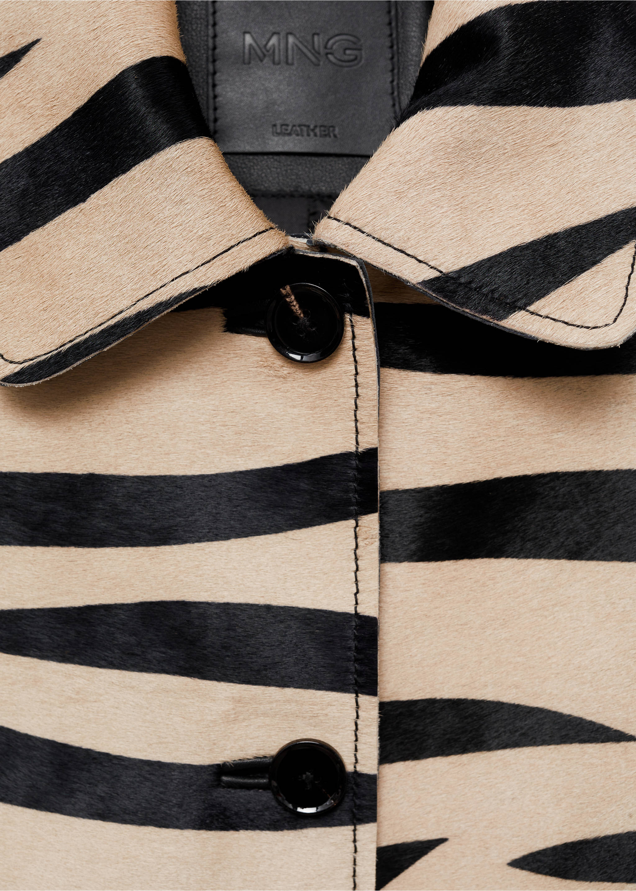 Zebra-print fur jacket - Details of the article 8, Black. Ref: 87080454-00.