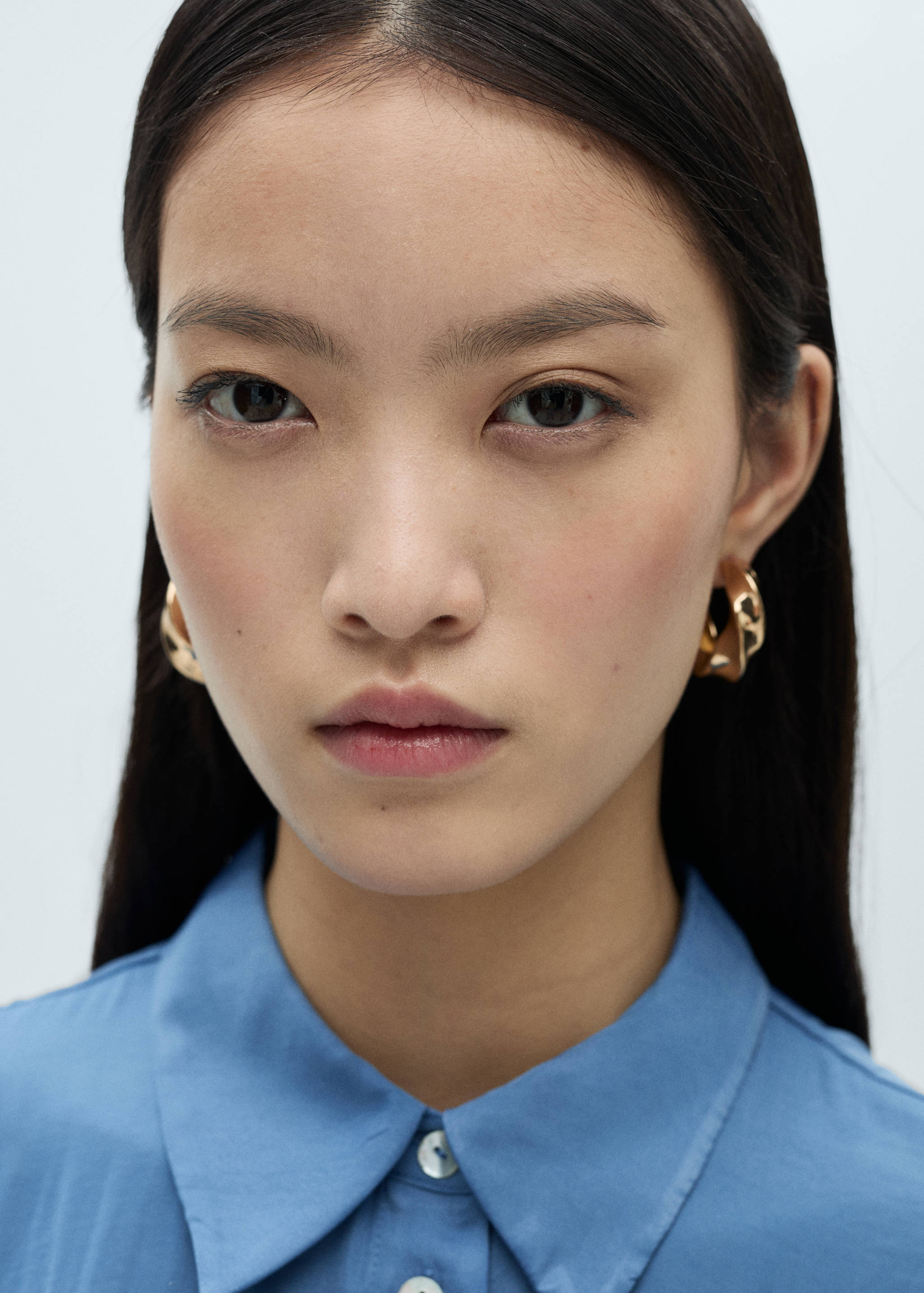 Атласная рубашка с короткими рукавами - Деталь изделия 1