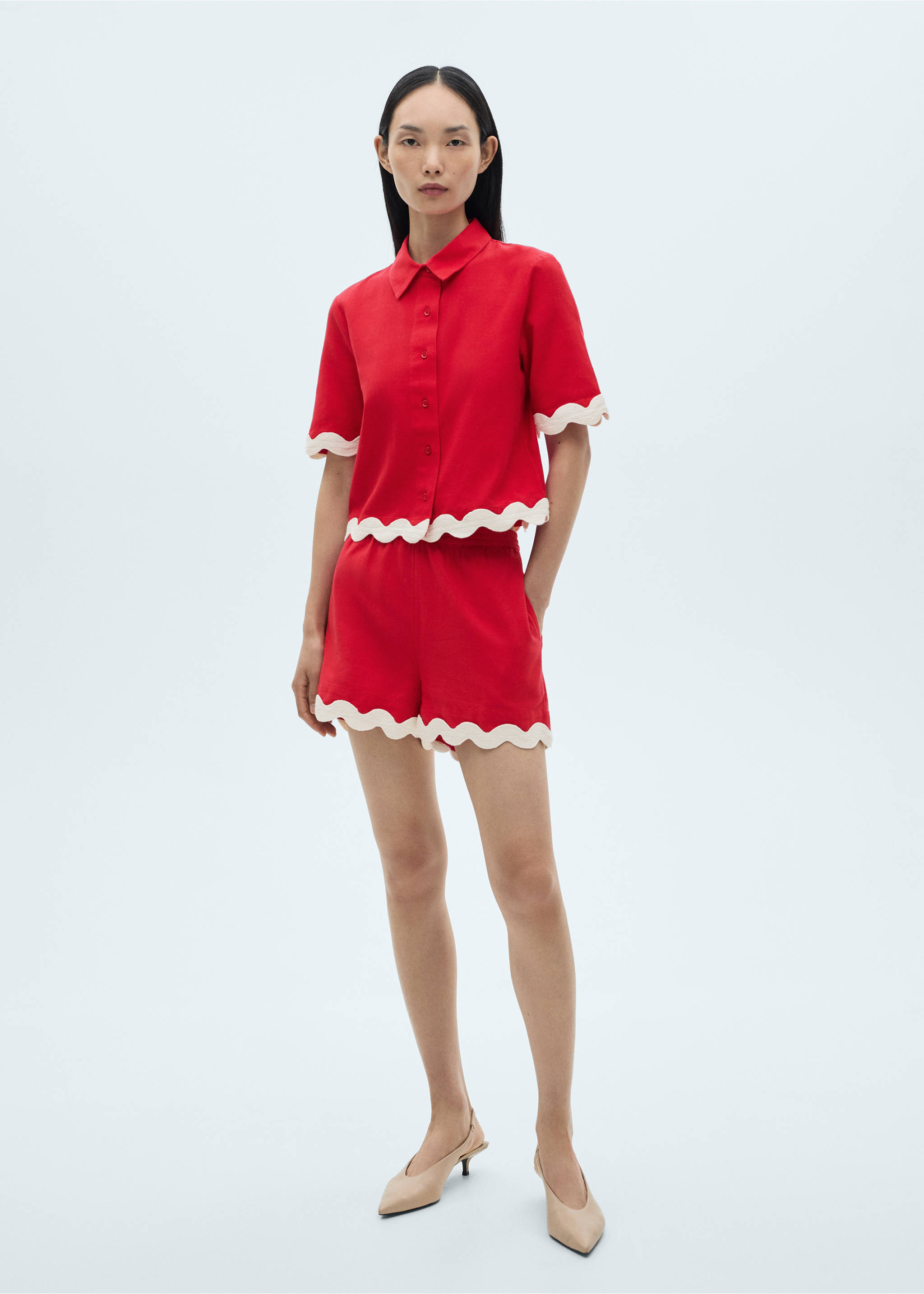 Cotton shorts with contrasting trim - General plane, Red. Ref: 87080583-00.