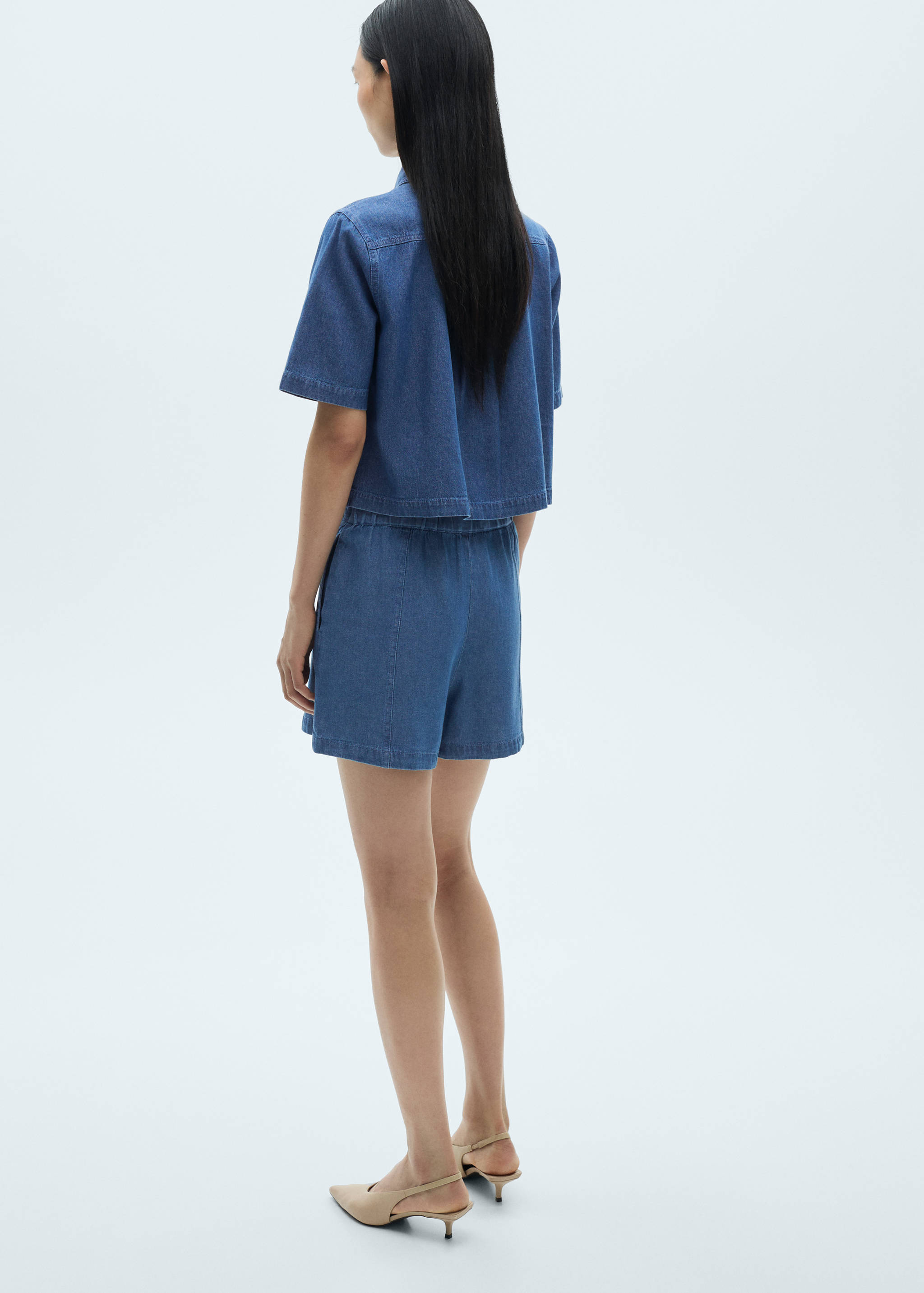 Джинсовые шорты с застежкой-молнией - Обратная сторона изделия