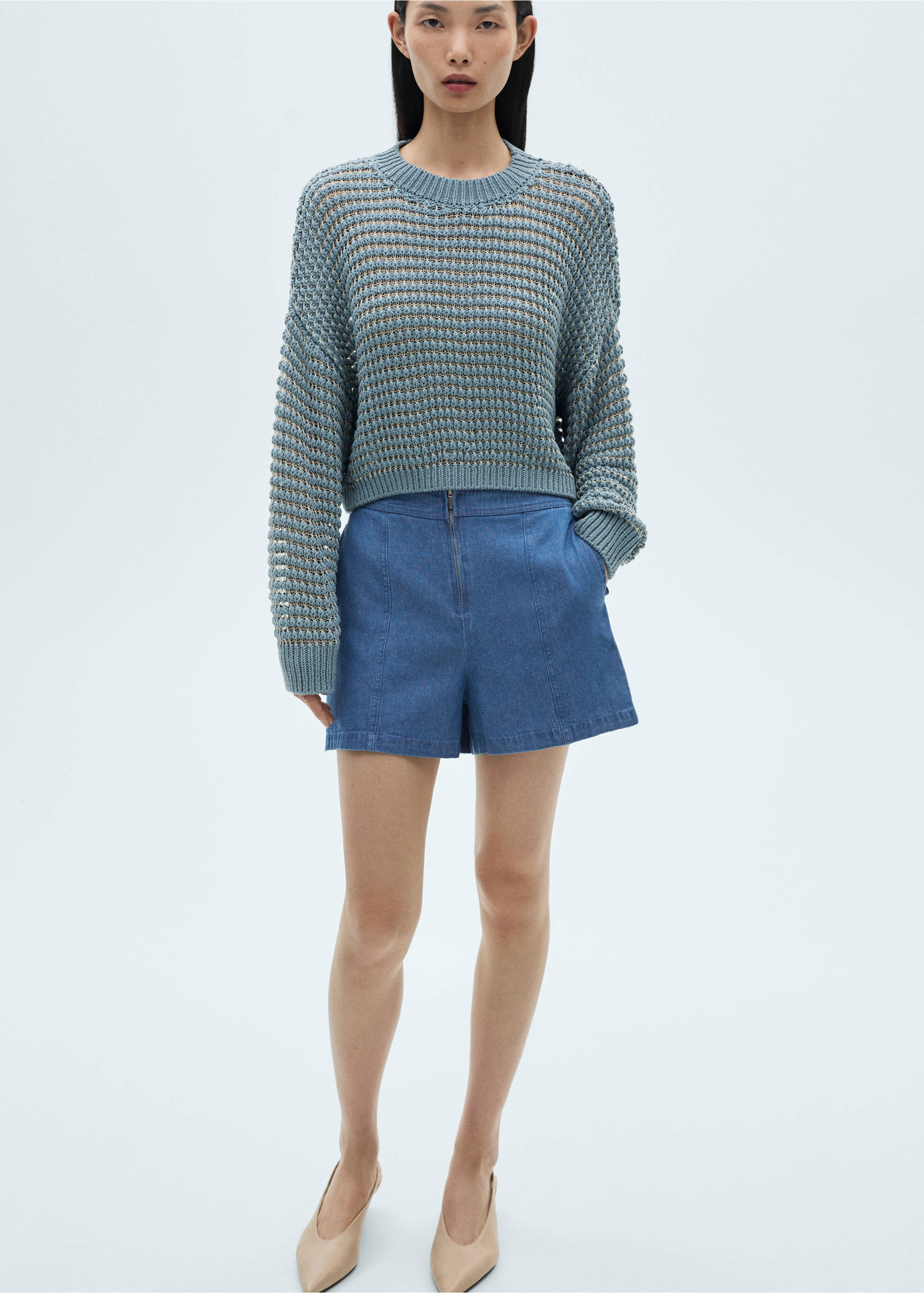 Denim shorts with zipper - Details of the article 2, Medium Blue. Ref: 87080588-00.