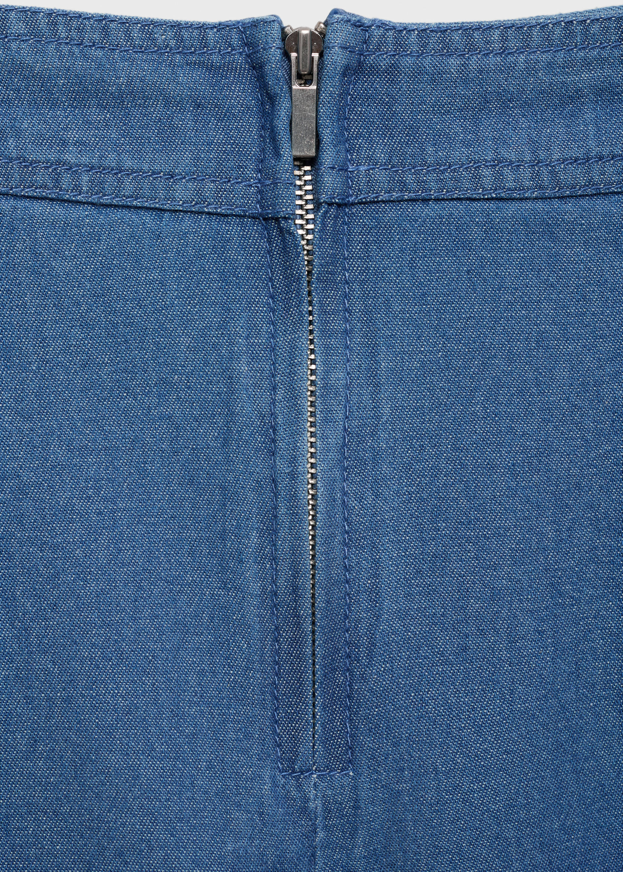 Джинсовые шорты с застежкой-молнией - Деталь изделия 0