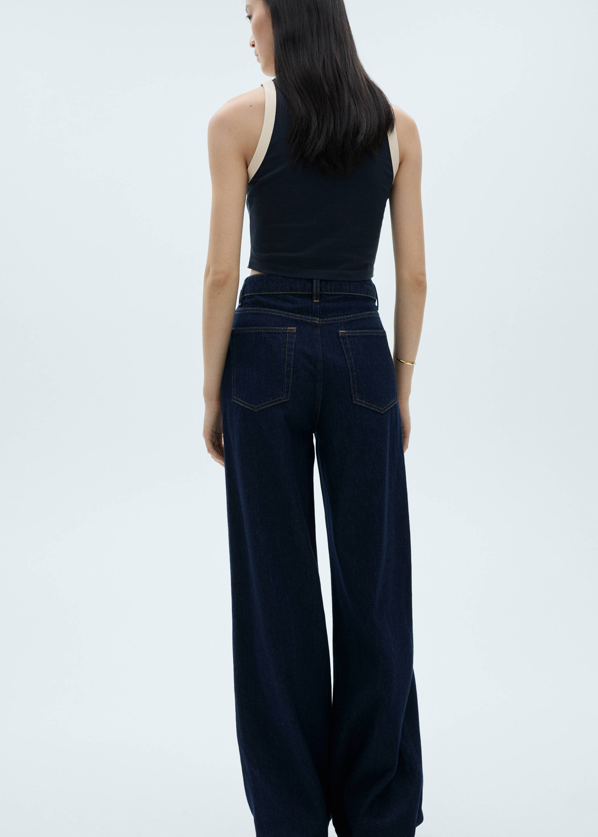 Contrast trim top - Reverse of the article