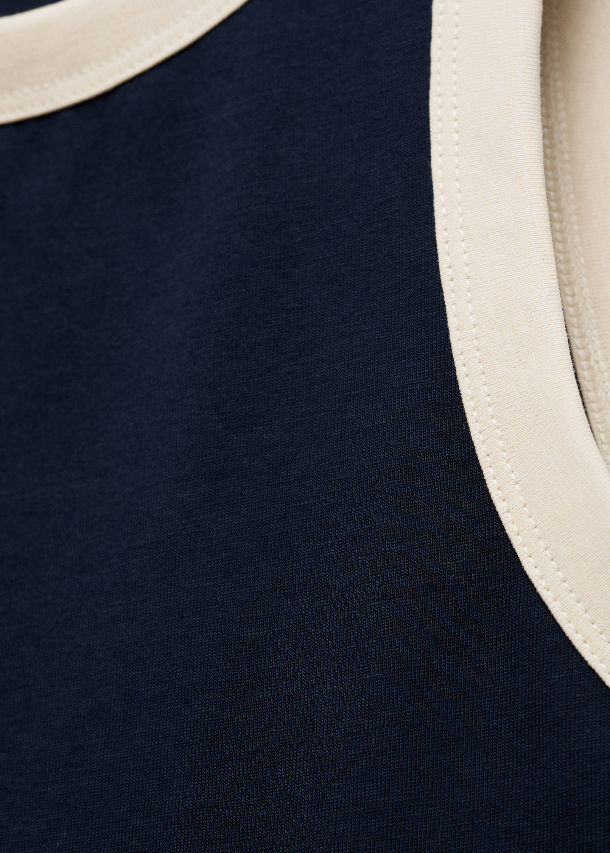 Contrast trim top - Details of the article 8