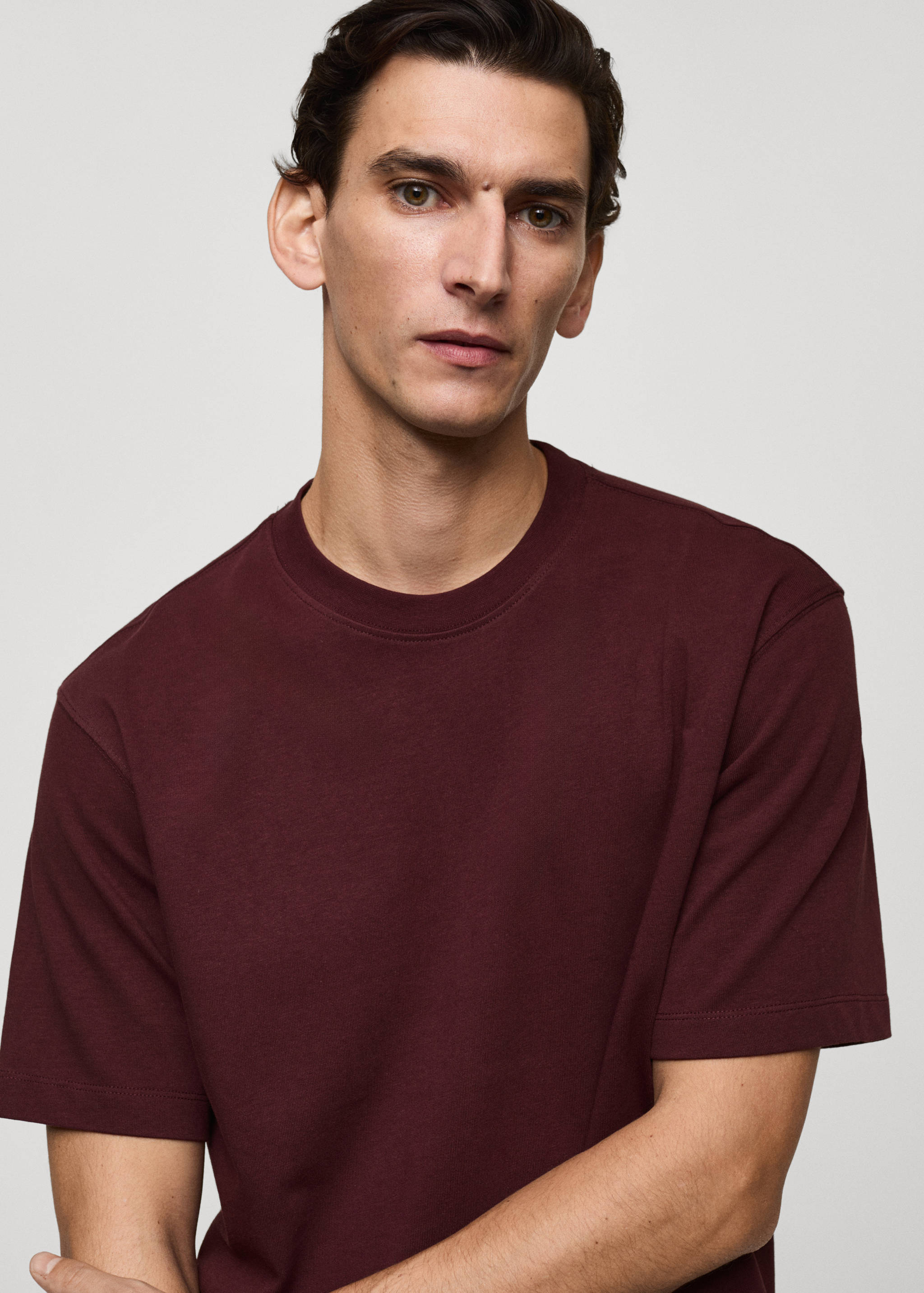 تي شيرت ثقيل الوزن بقصة فضفاضة - تفاصيل المنتج 1