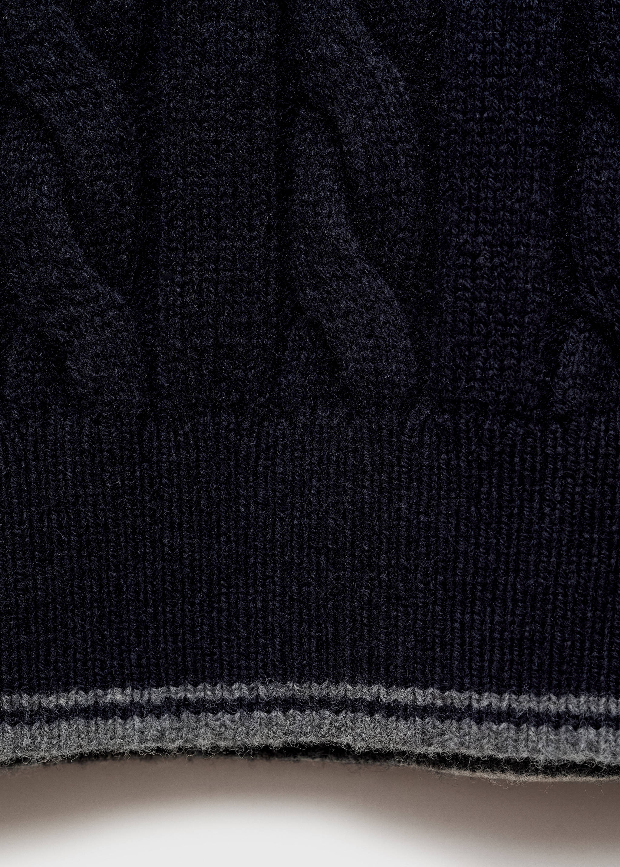 Gilet torsadé laine mélangée - Détail de l'article 0