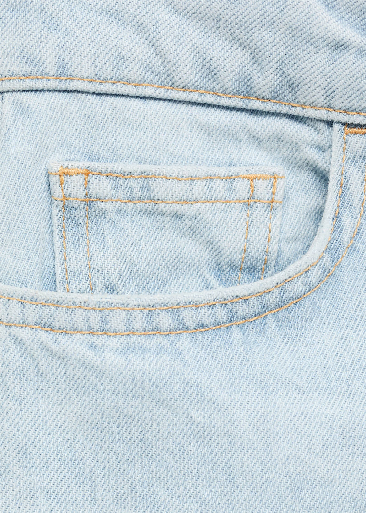 High-waisted mom-fit denim shorts — Light Blue