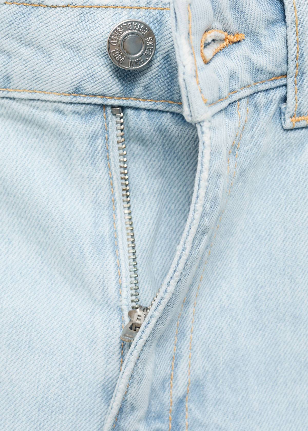 High-waisted mom-fit denim shorts — Light Blue