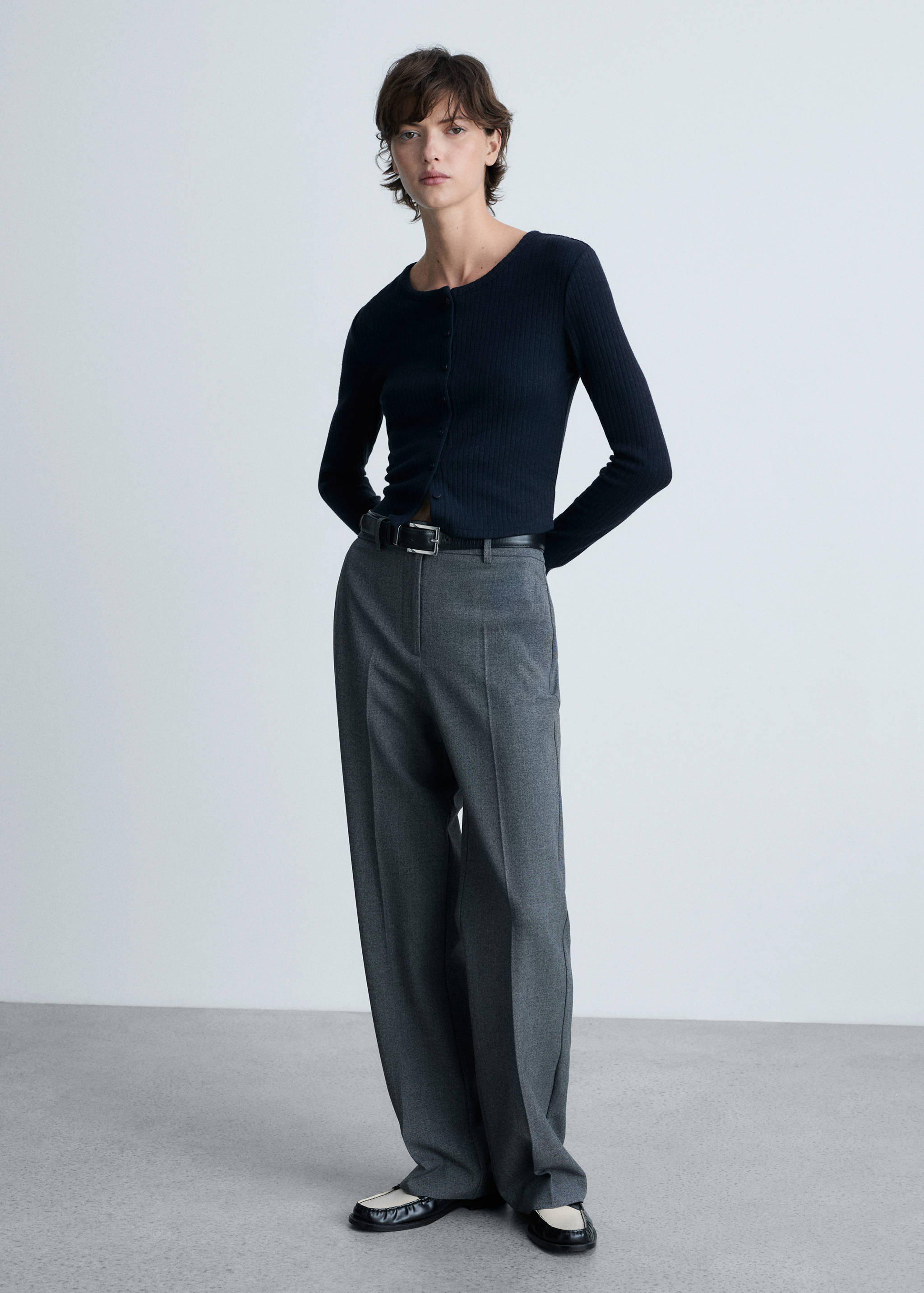 Buttoned ribbed cardigan - General plane