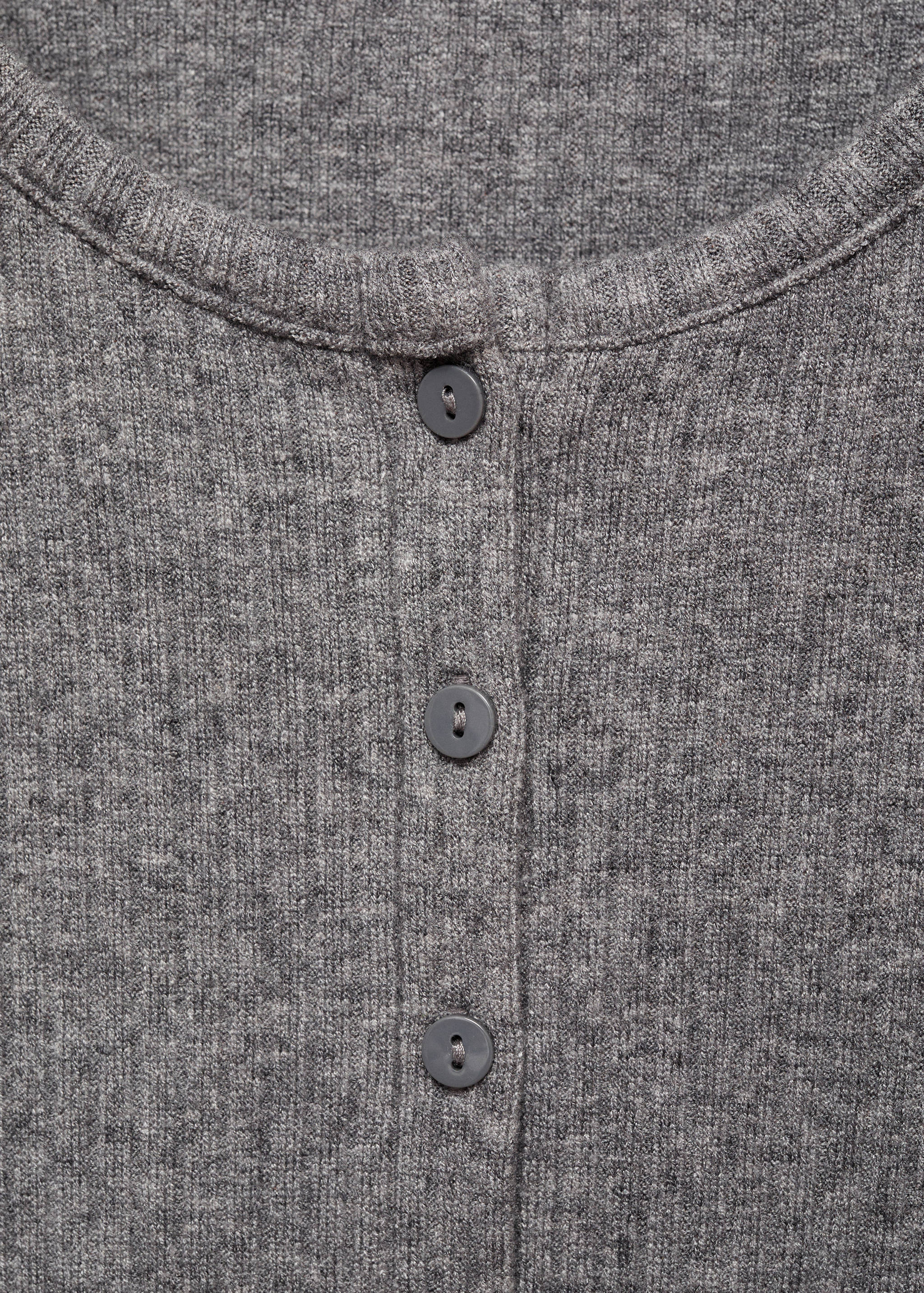 Buttoned ribbed cardigan - Details of the article 8