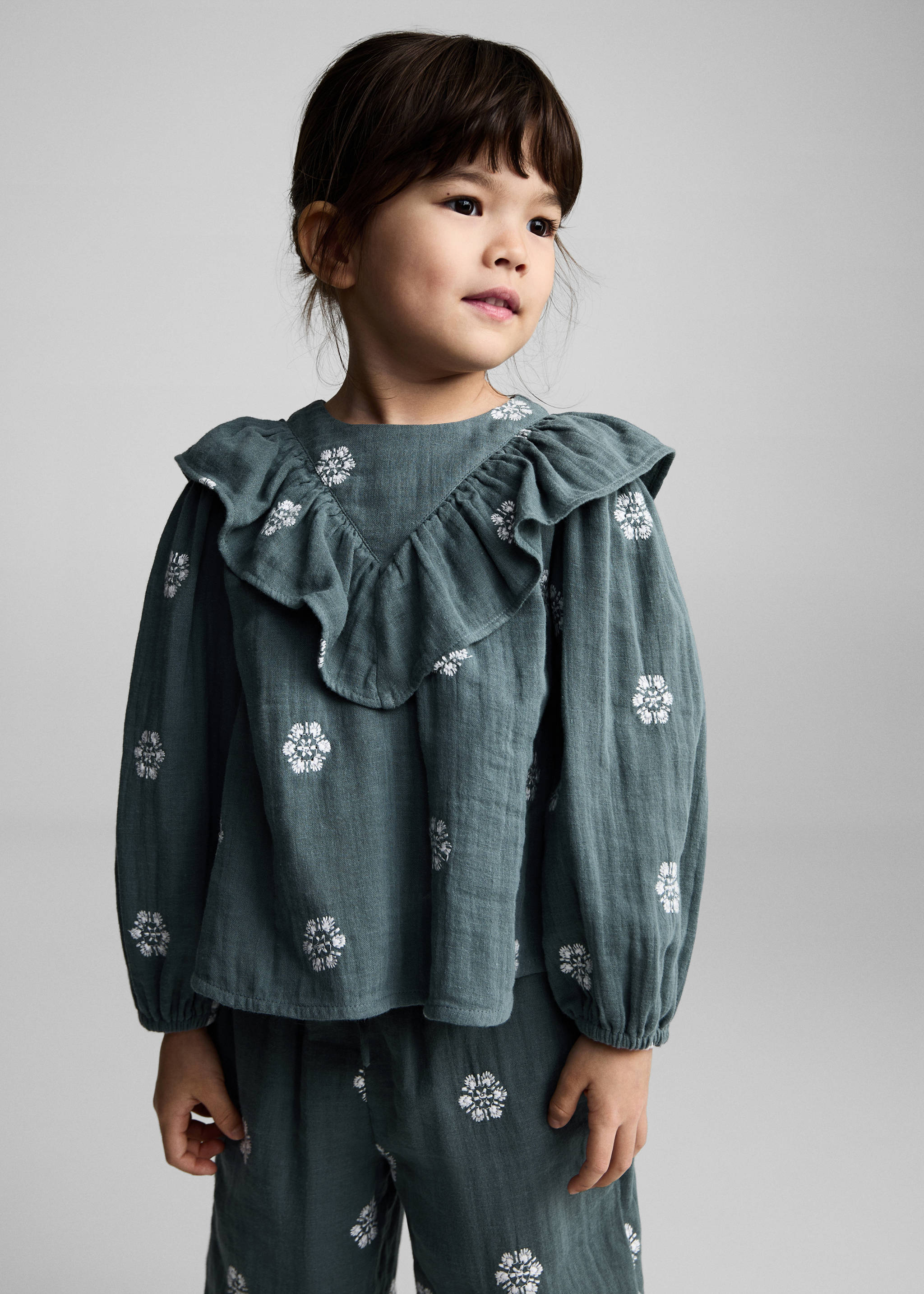 Blusa estampada volantes - Plano medio