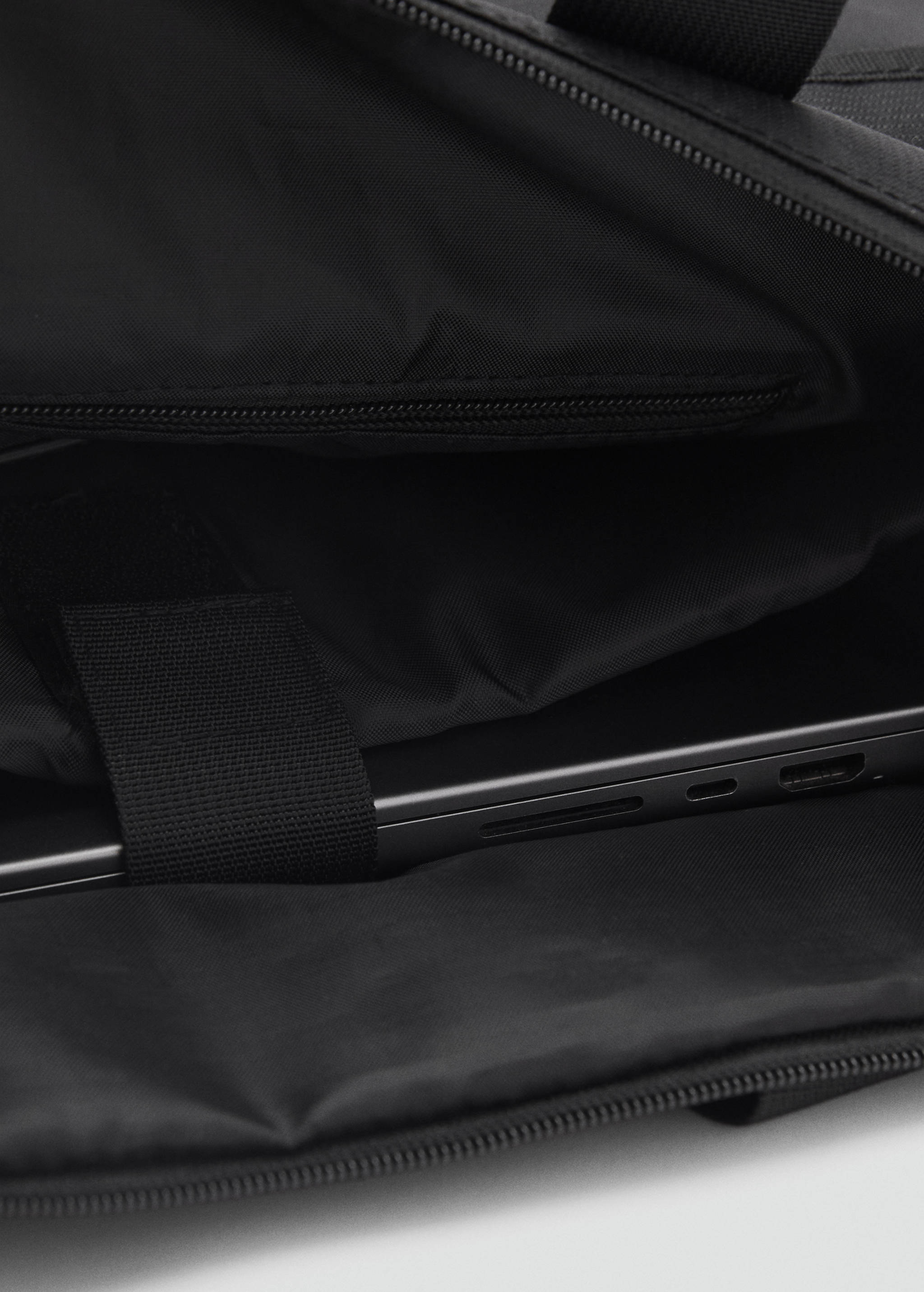 Multi-functional backpack with pockets - Details of the article 3