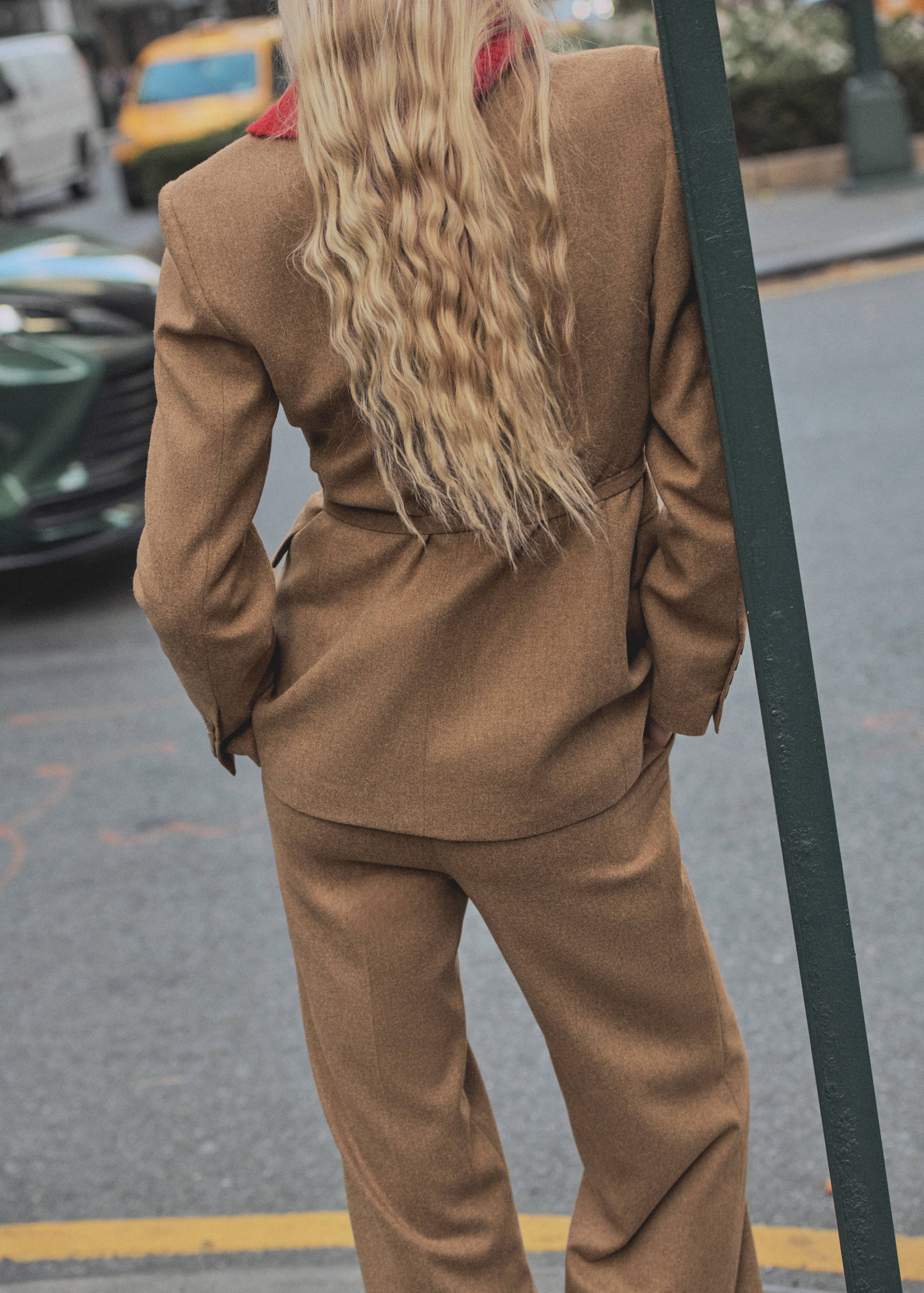 Wool-blend suit blazer - Reverse of the article