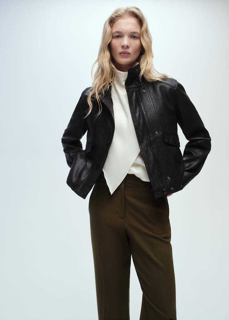 Straight mid-rise trousers — Khaki