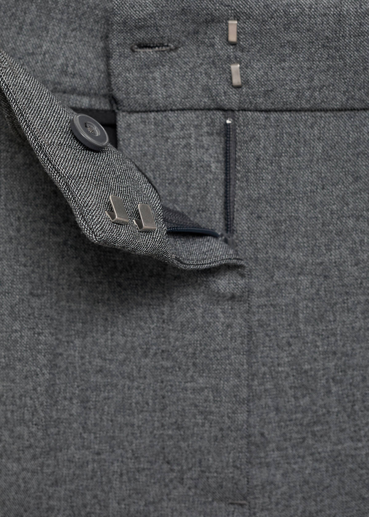 Straight mid-rise trousers — Grey