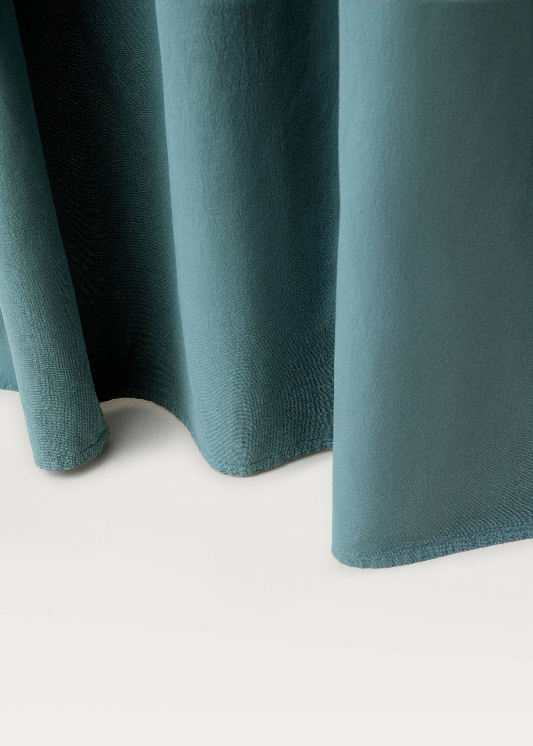 Washed-effect linen curtain - Details of the article 1