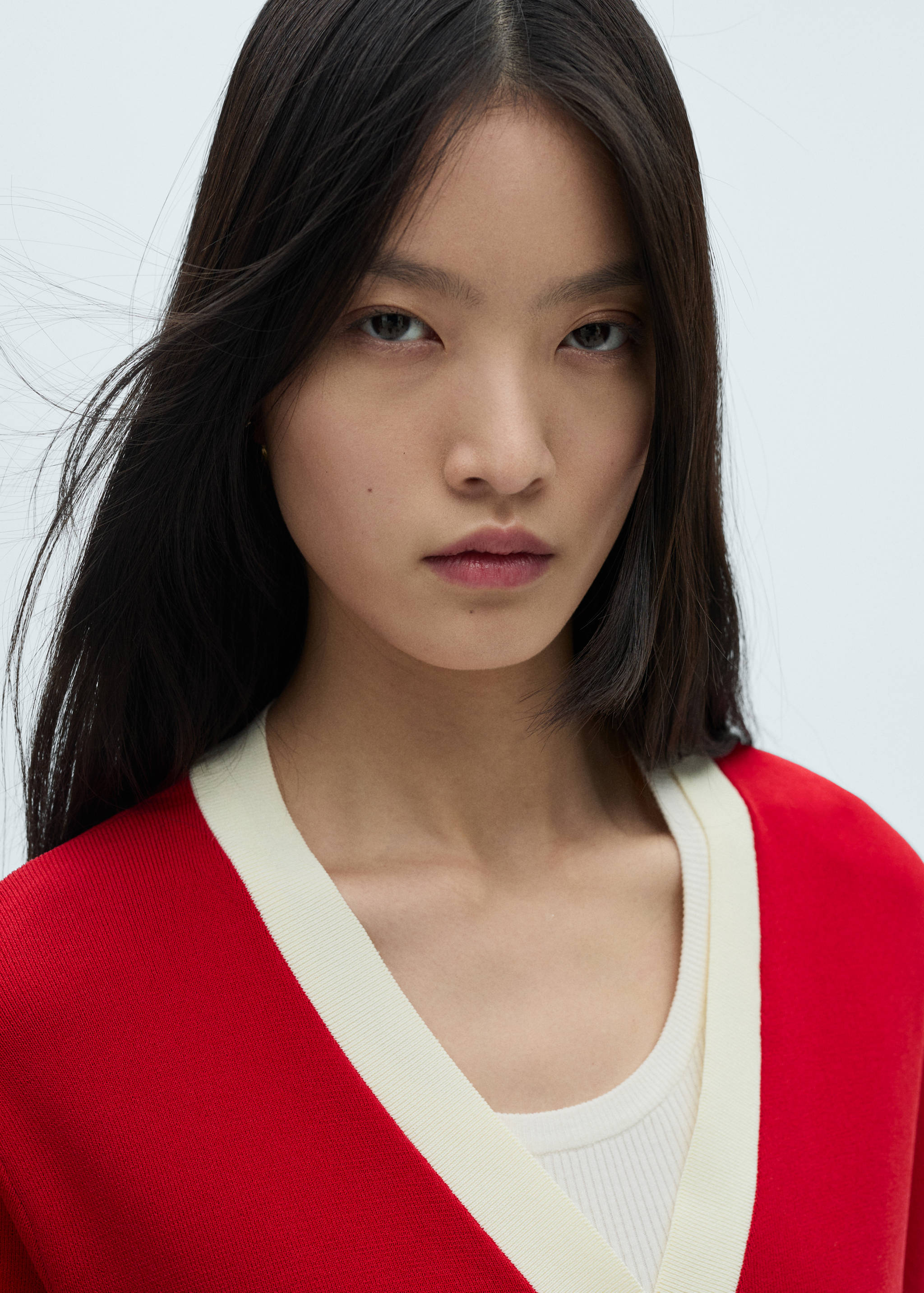 Knitted cardigan with contrasting trims - Details of the article 1