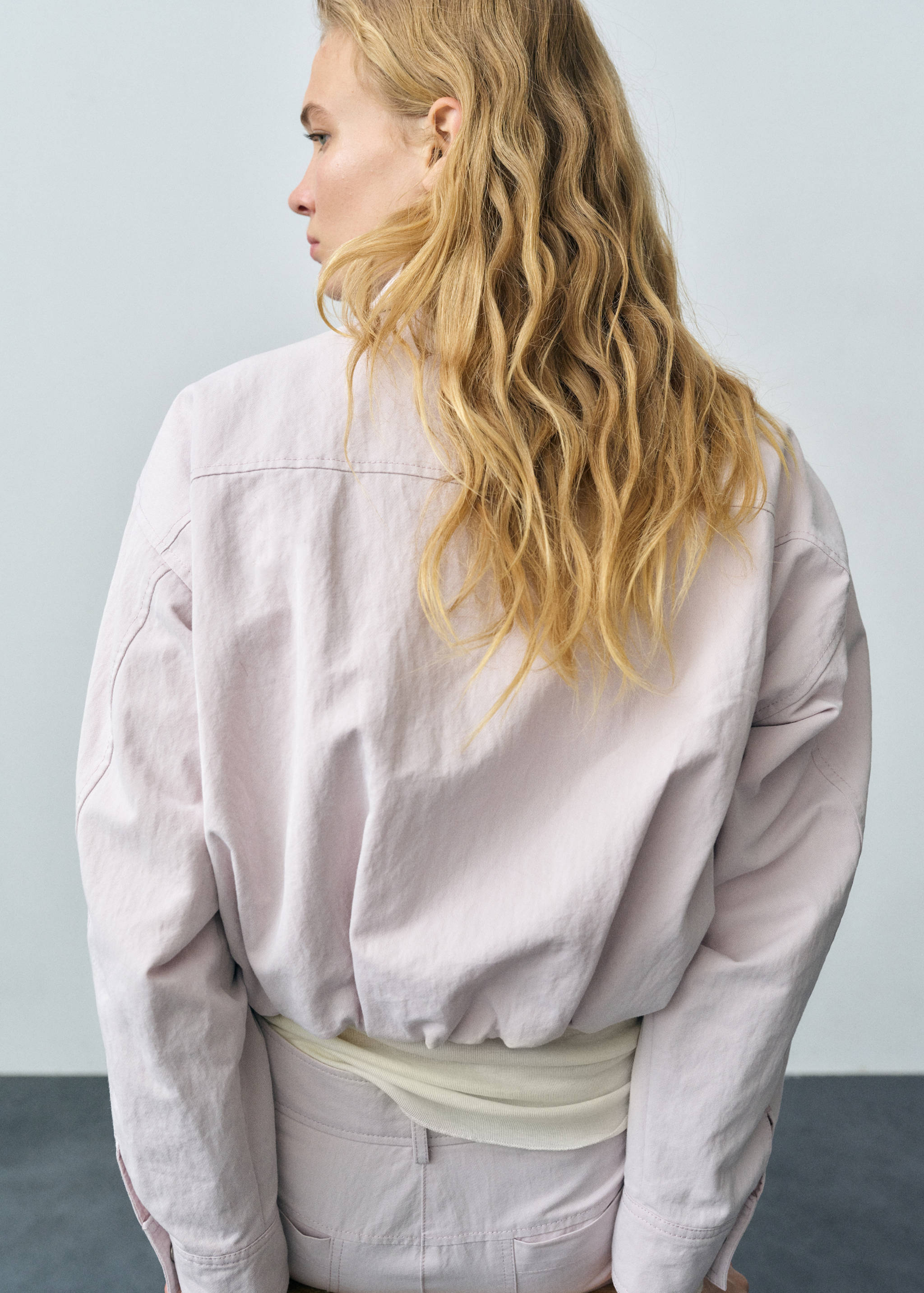 Gathered denim jacket - Reverse of the article