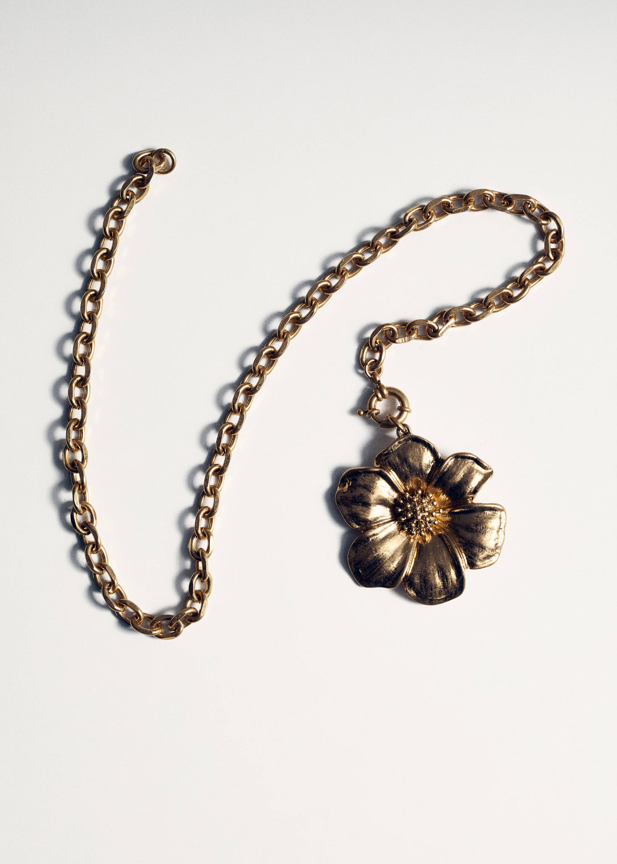 Floral pendant necklace - Details of the article 5