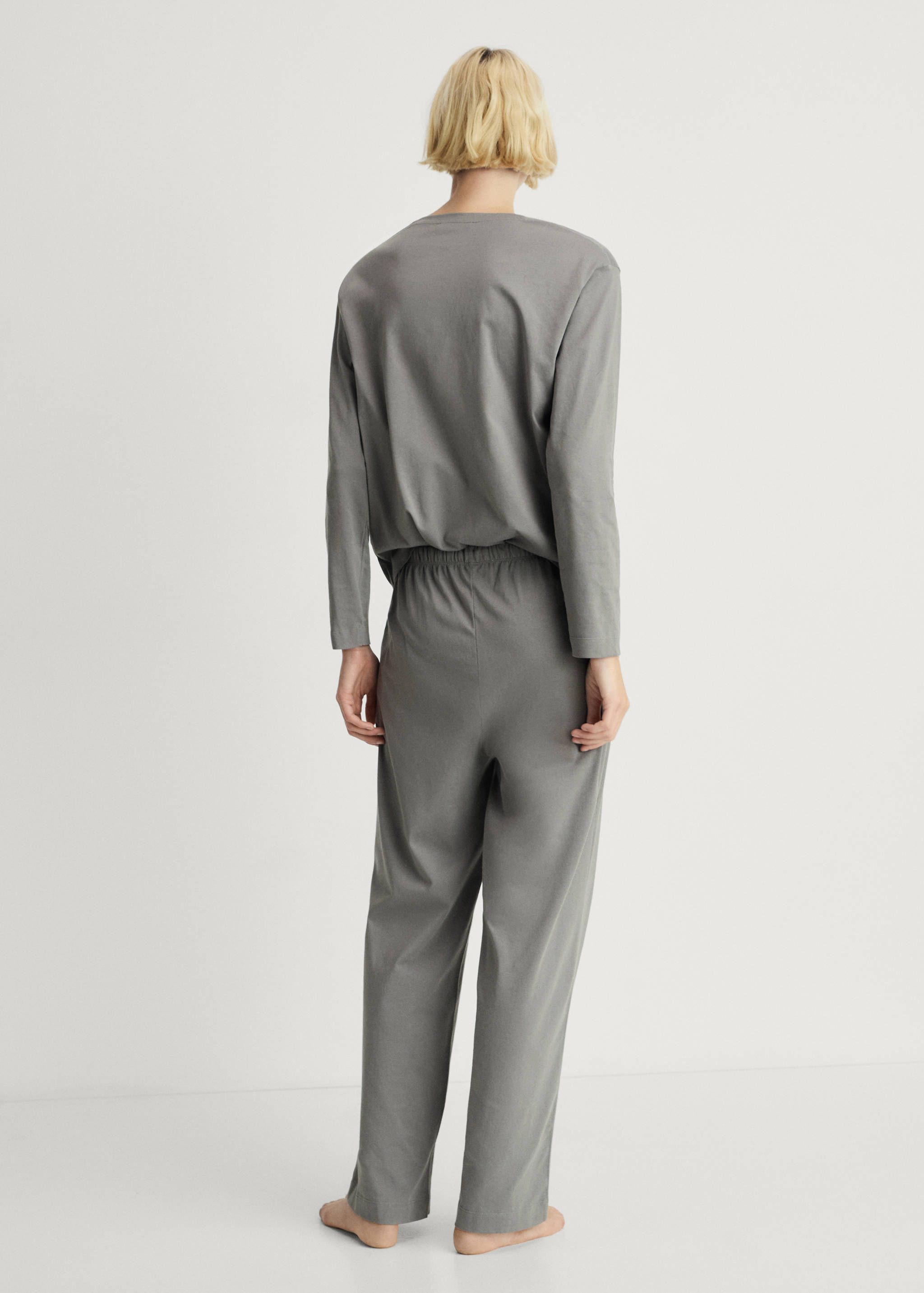 Two-piece plain cotton pyjama set - Reverse of the article