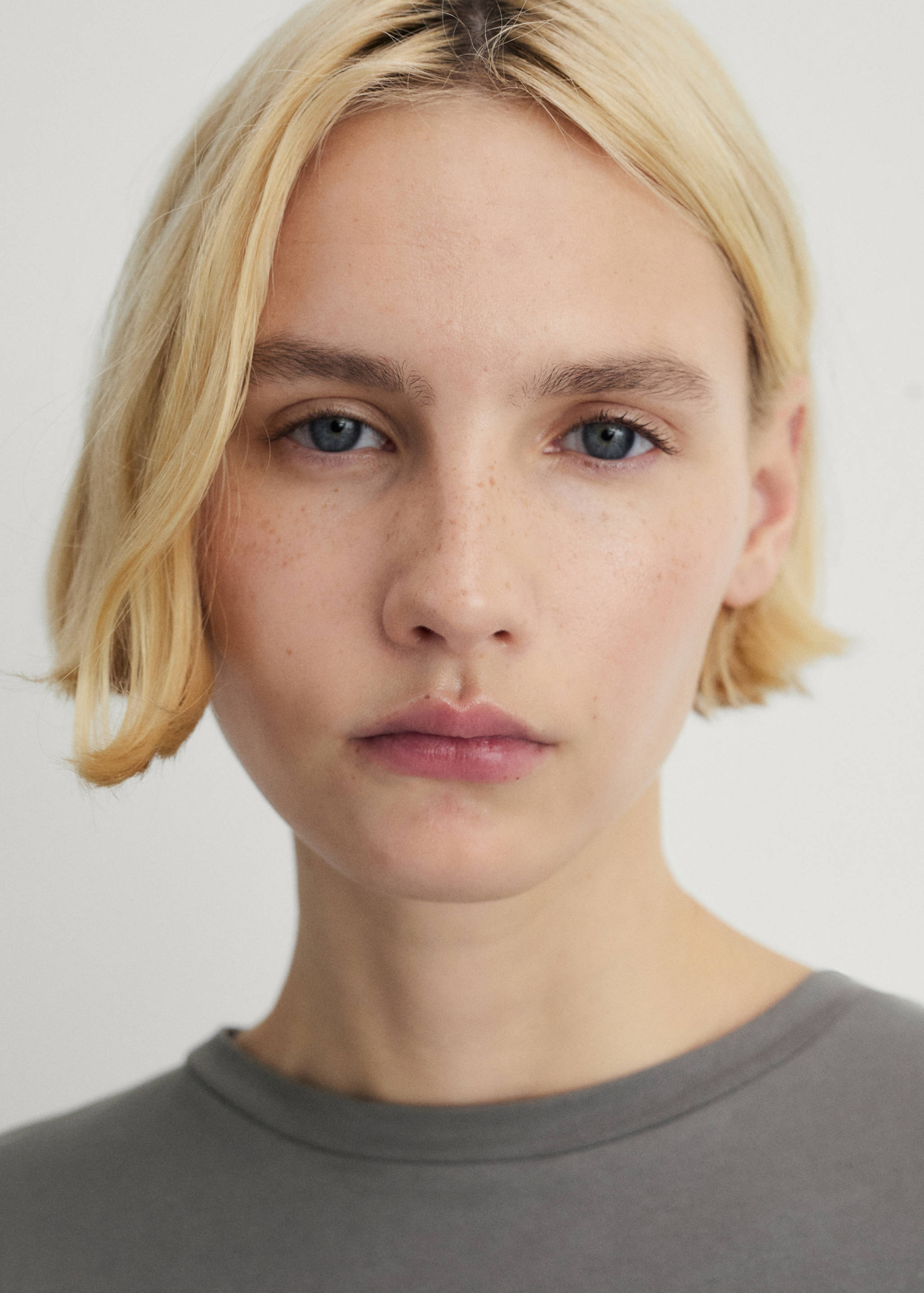 Two-piece plain cotton pyjama set - Details of the article 1