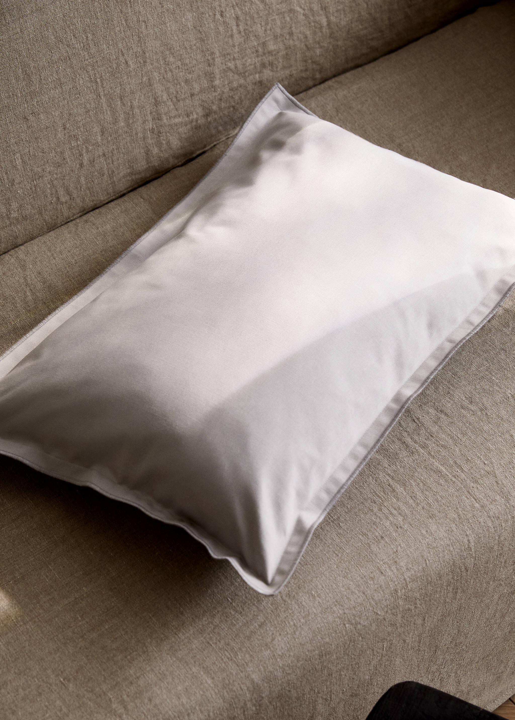 Satin cushion cover 40x60 cm - General plane