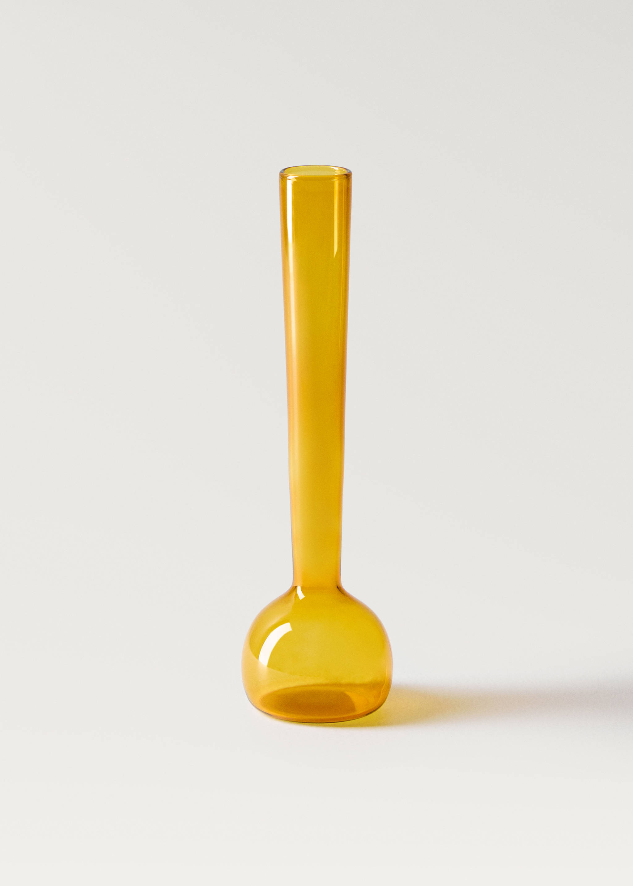 Wąski wazon ze szkła borokrzemowego - Artykuł bez modela/modelki