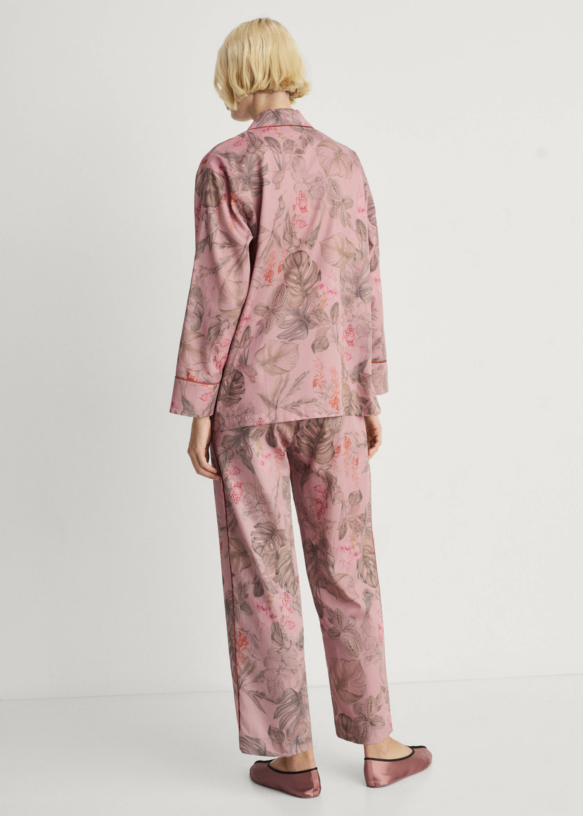 قميص نوم بطبعة استوائية - الجهة الخلفية للمنتج