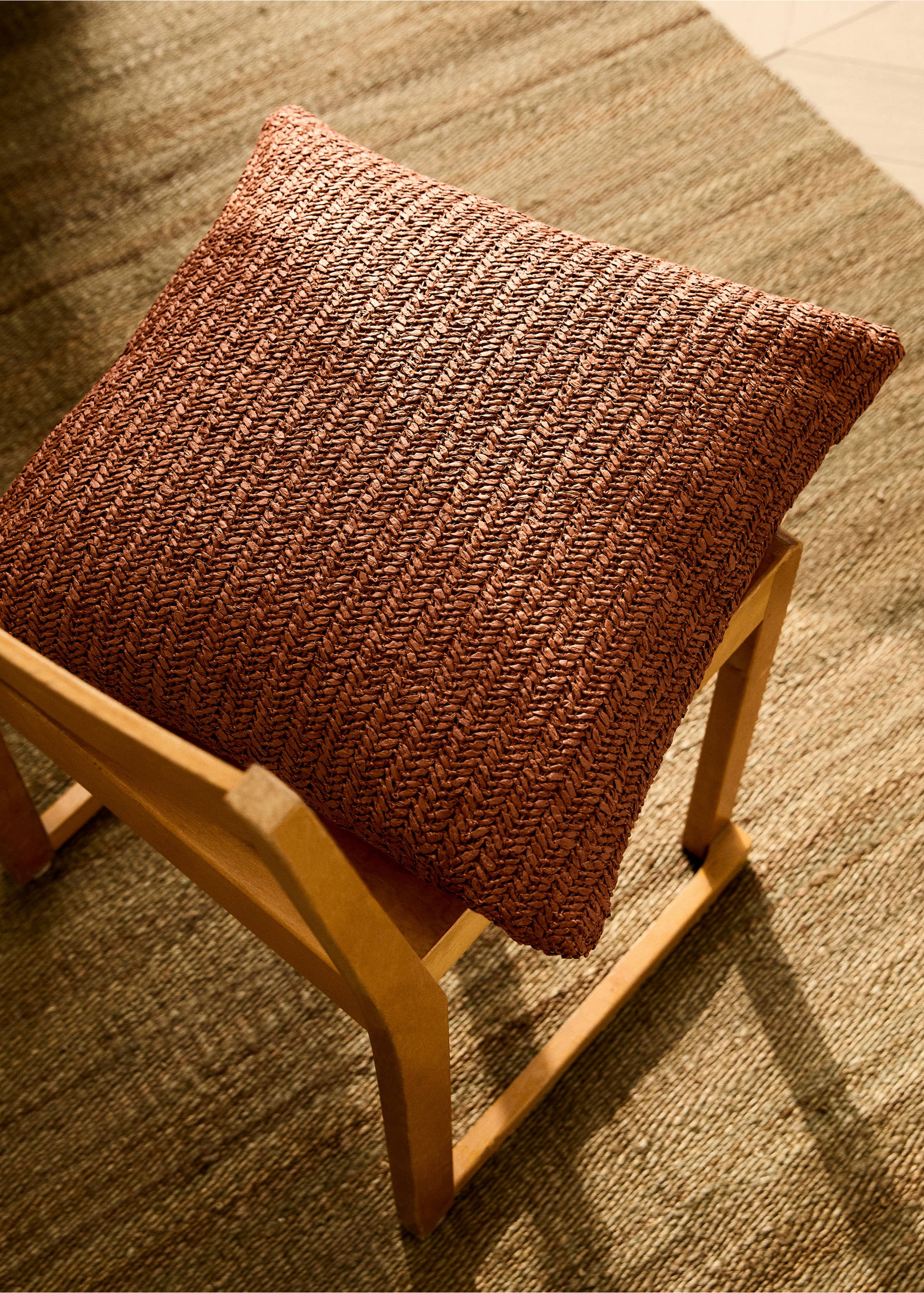 Braided-design cushion cover 45x45 cm - General plane, Russet. Ref: 87082926-00.