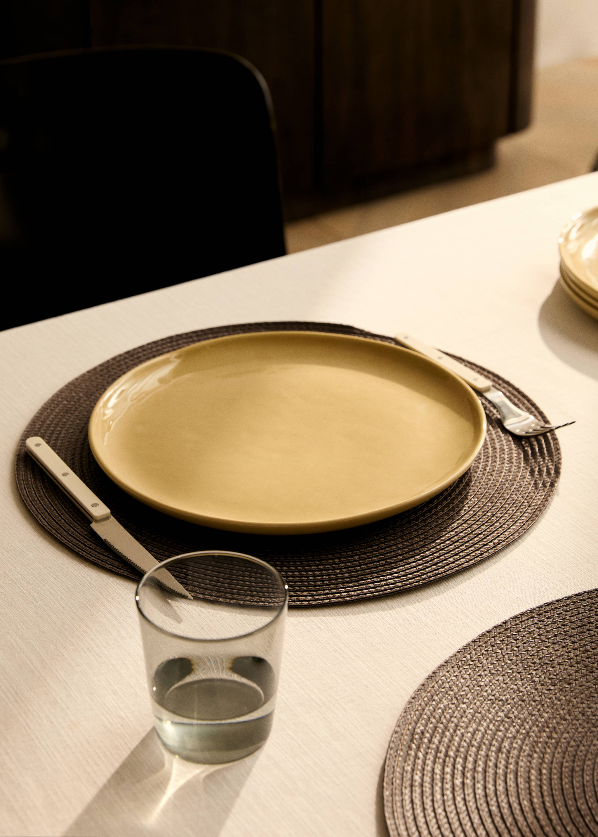 Getextureerde ronde placemats met reliëf - Overzichtstekening