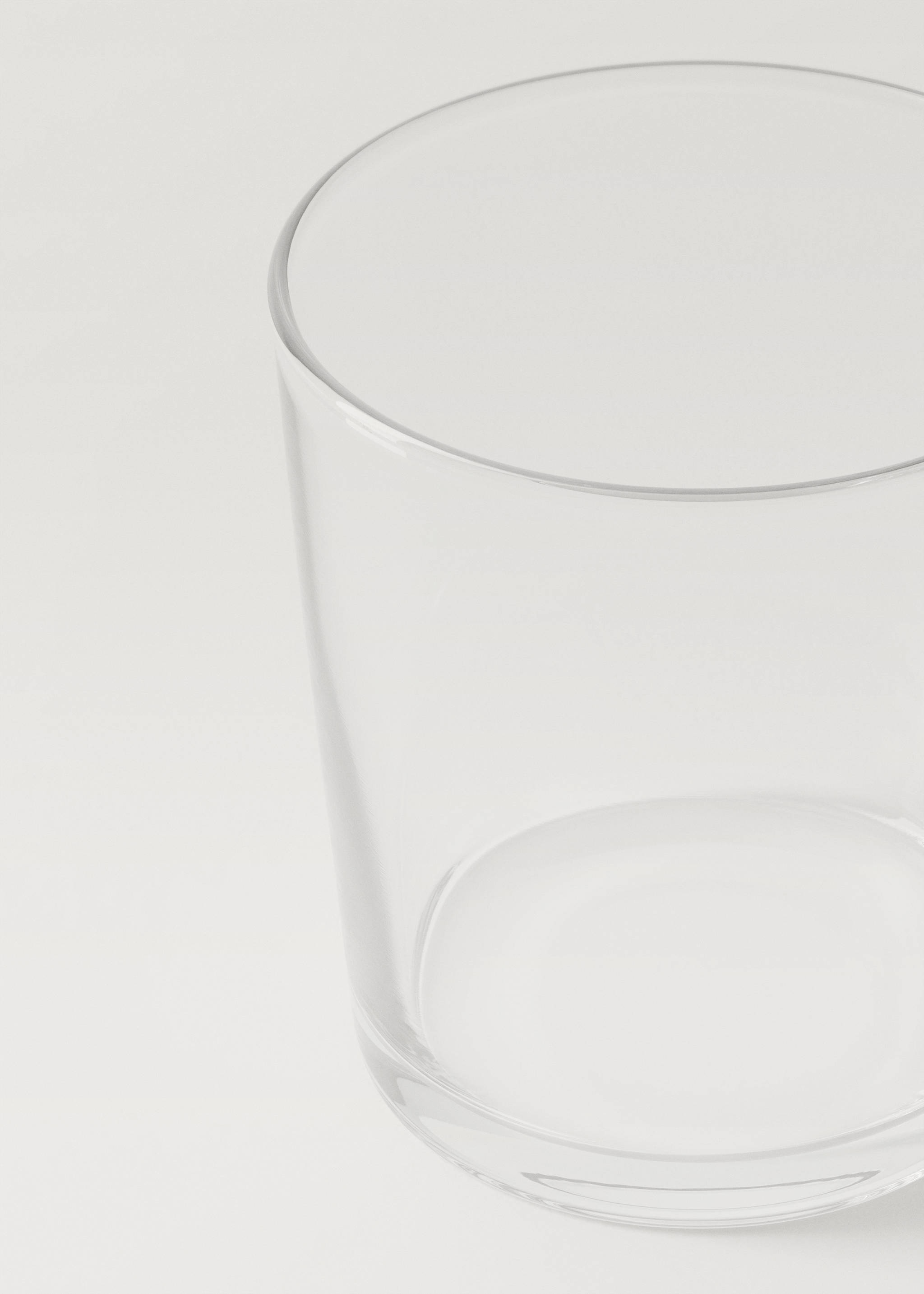 Lite glass i glatt design - Artikkeldetalj 2