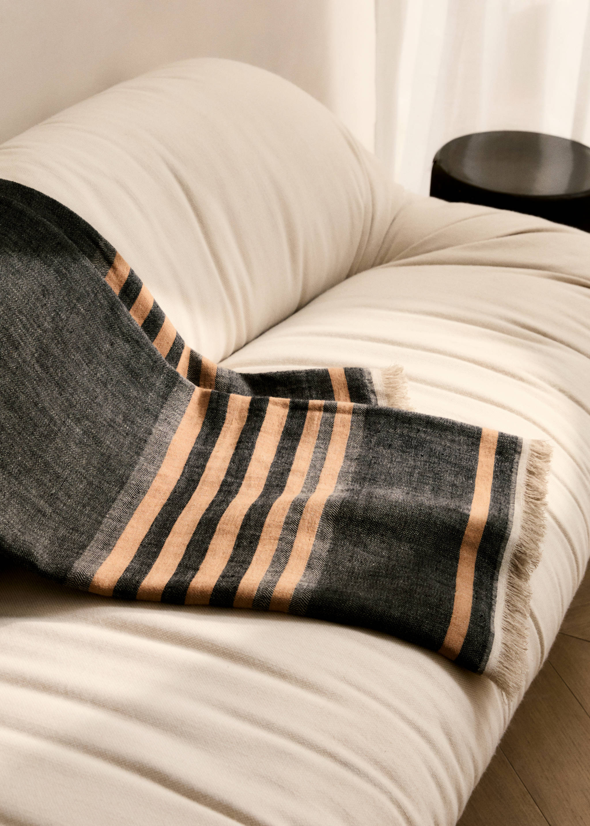 Couverture en lin à motif rayé - Plan général