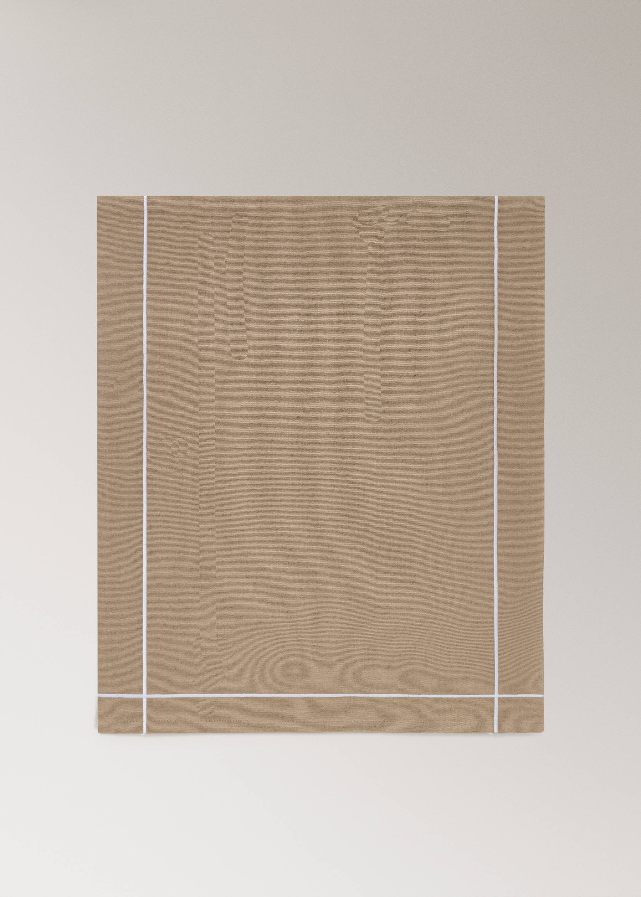 Τραβέρσα τραπεζιού από βαμβάκι με κεντητό φεστόνι - Προϊόν χωρίς μοντέλο