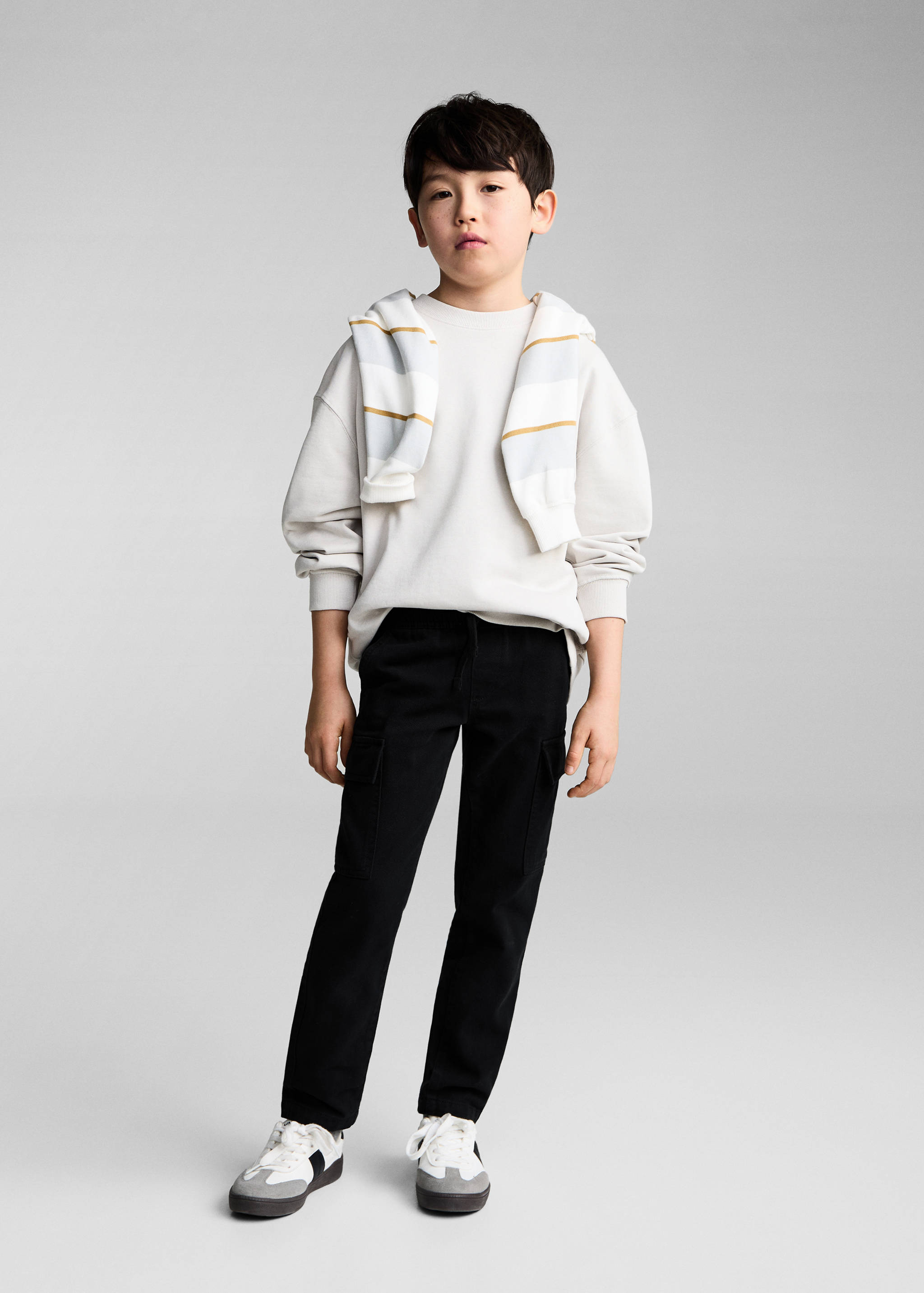 Прямые брюки карго - Общий план