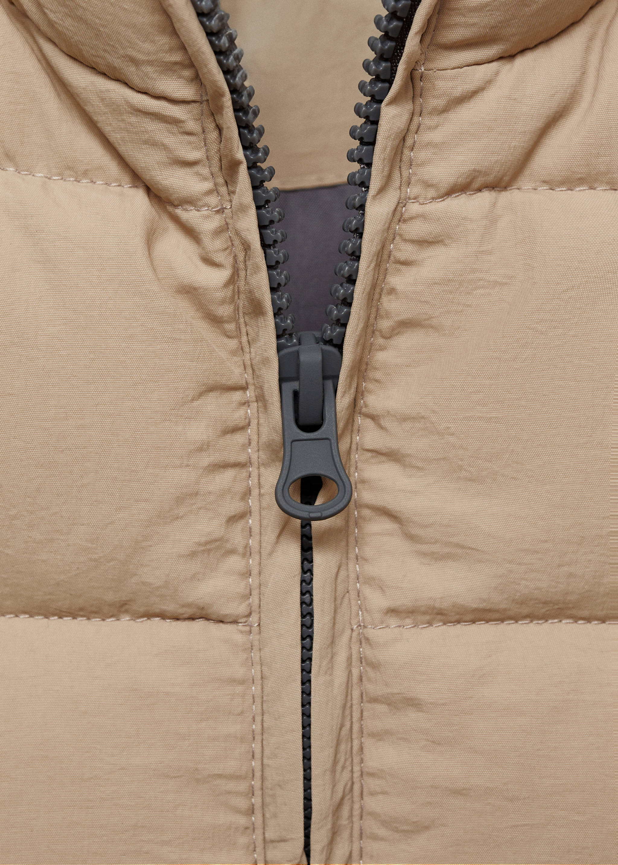 Armilla embuatada - Detall de l'article 8