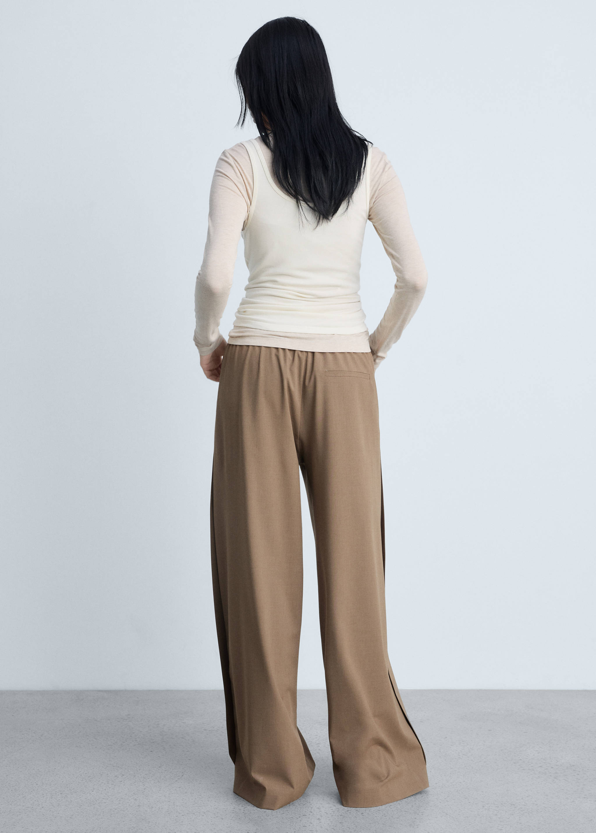 Wide leg jogger trousers - Reverse of the article