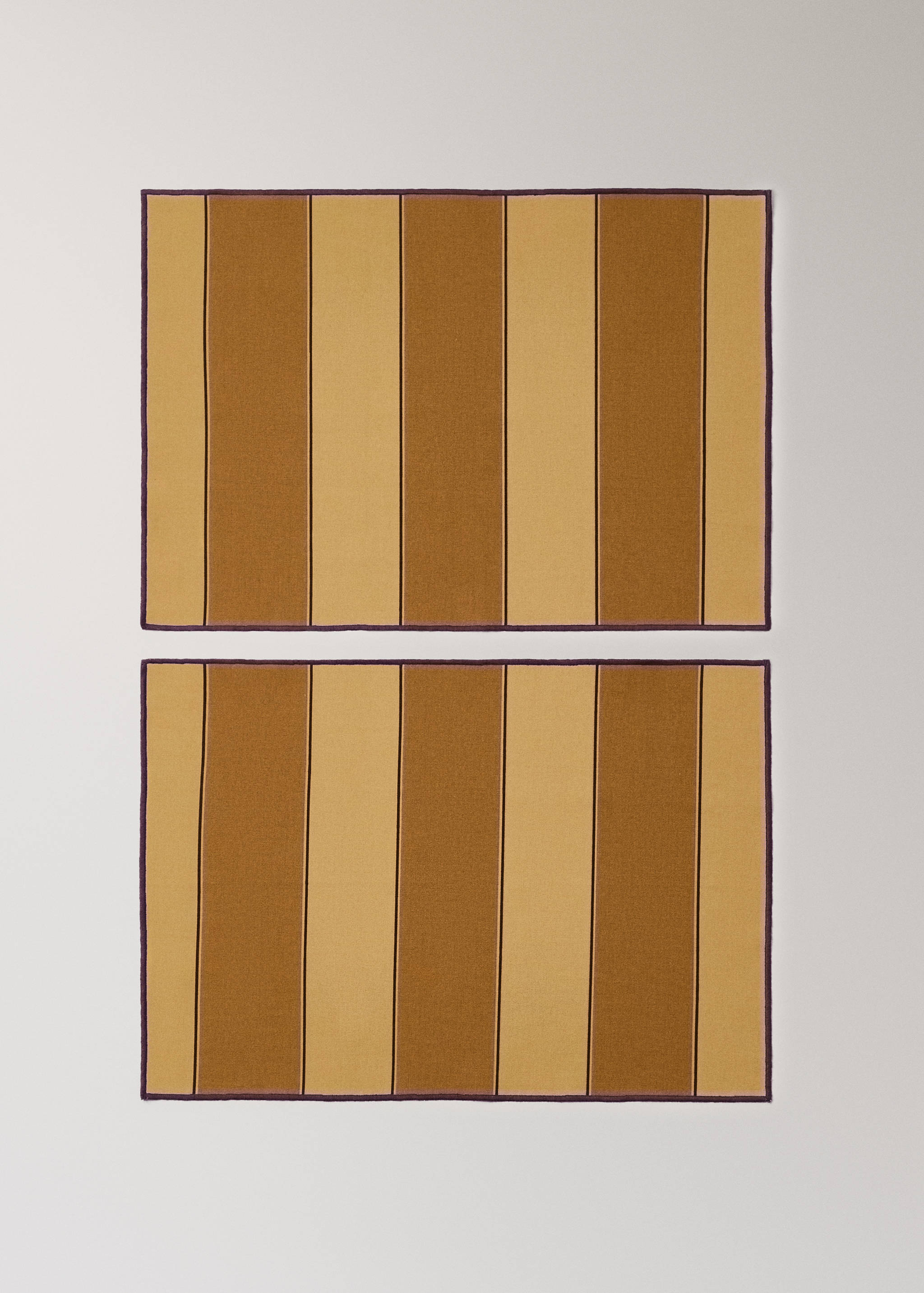 Harzbeschichtete Baumwoll-Tischsets mit Streifen - Artikel ohne Model