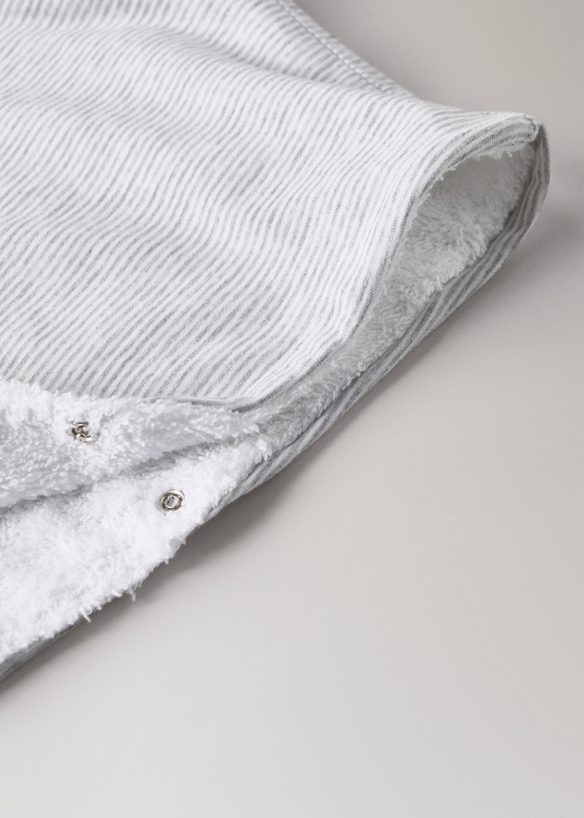 Badeponcho for barn i bomull med tofargede striper - Artikkeldetalj 2