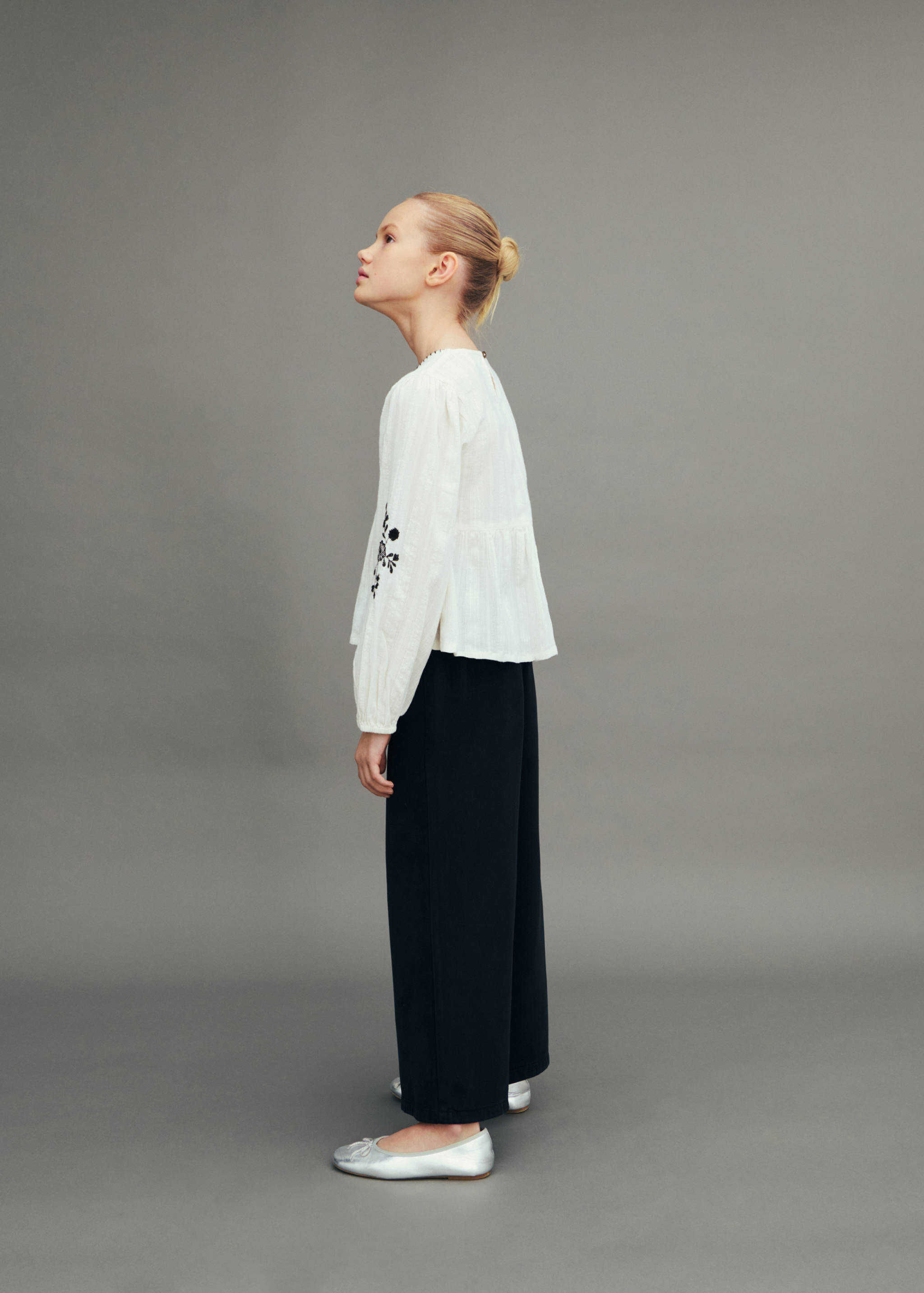 Buttons culottes trousers - Details of the article 5