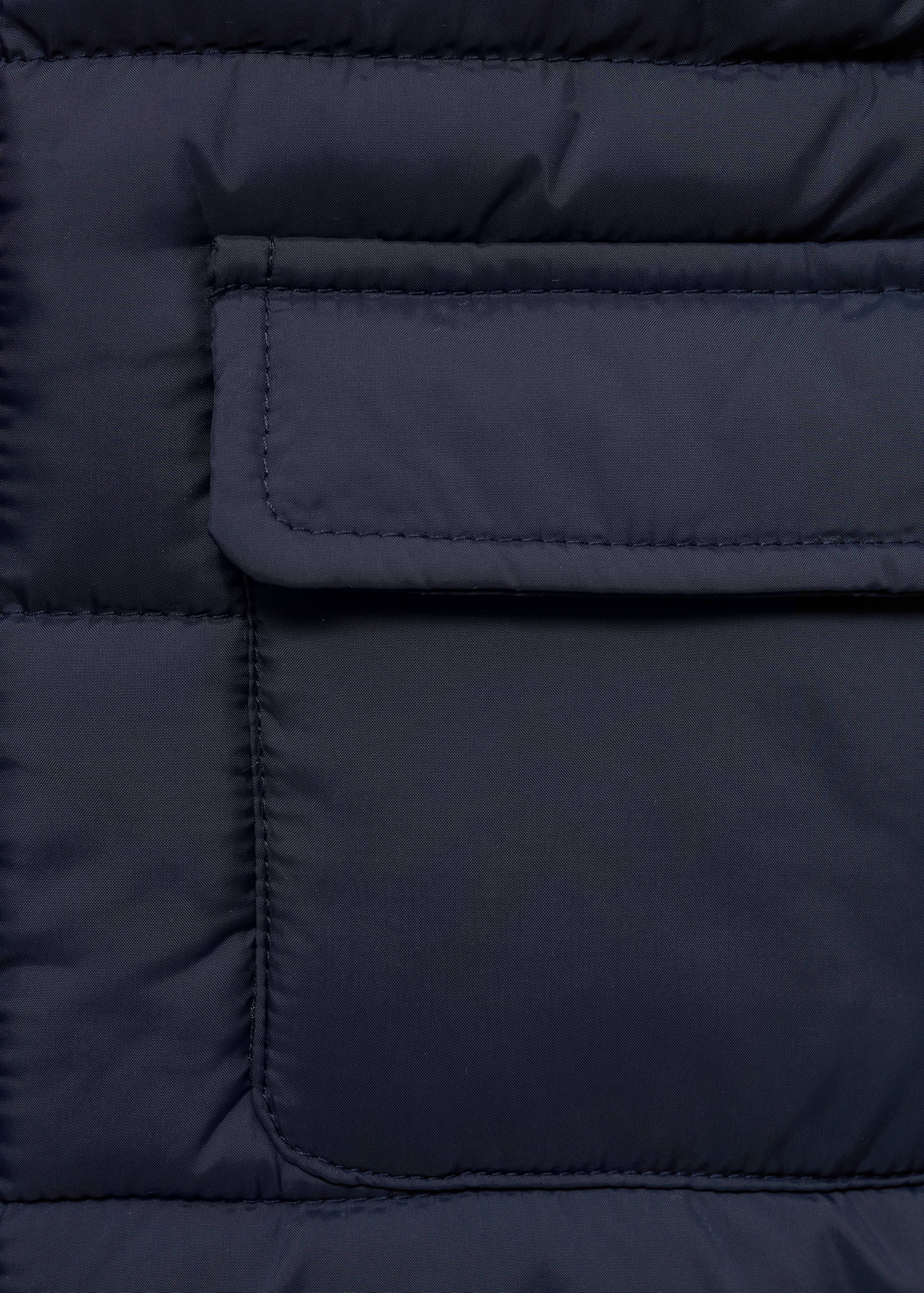 Quilted gilet with pockets - Details of the article 8