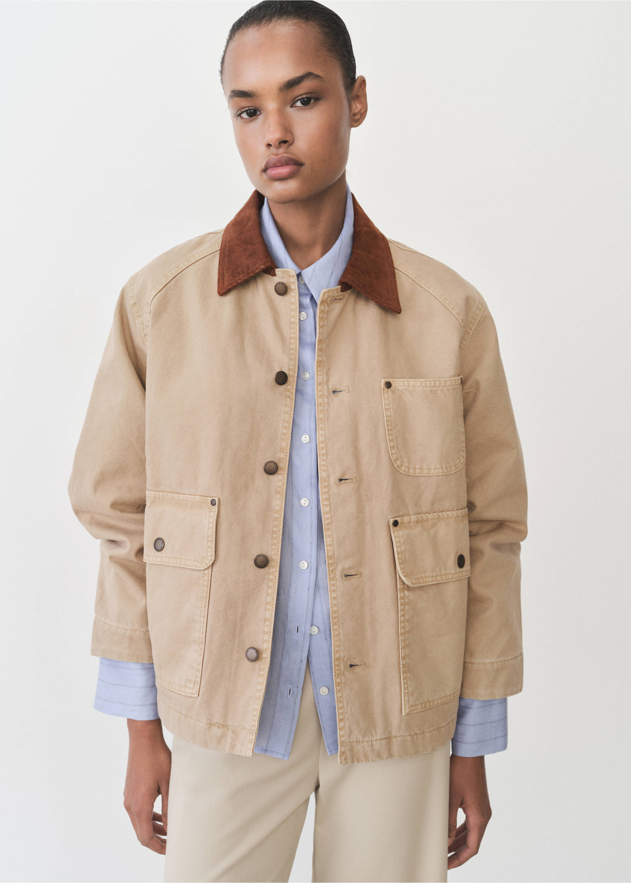 Parka vaquera cuello contraste - Plano medio, Arena. Ref: 87084070-01.