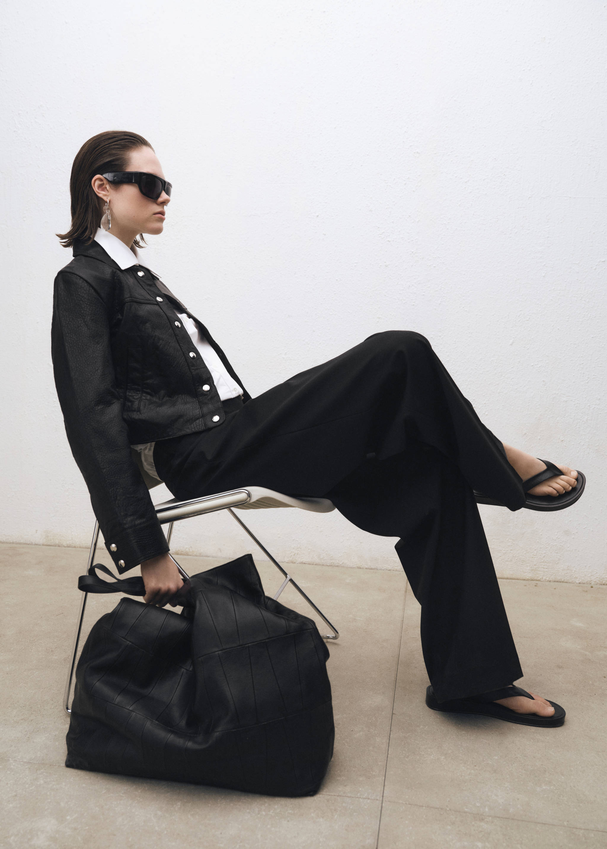 Lapels leather jacket - Details of the article 2