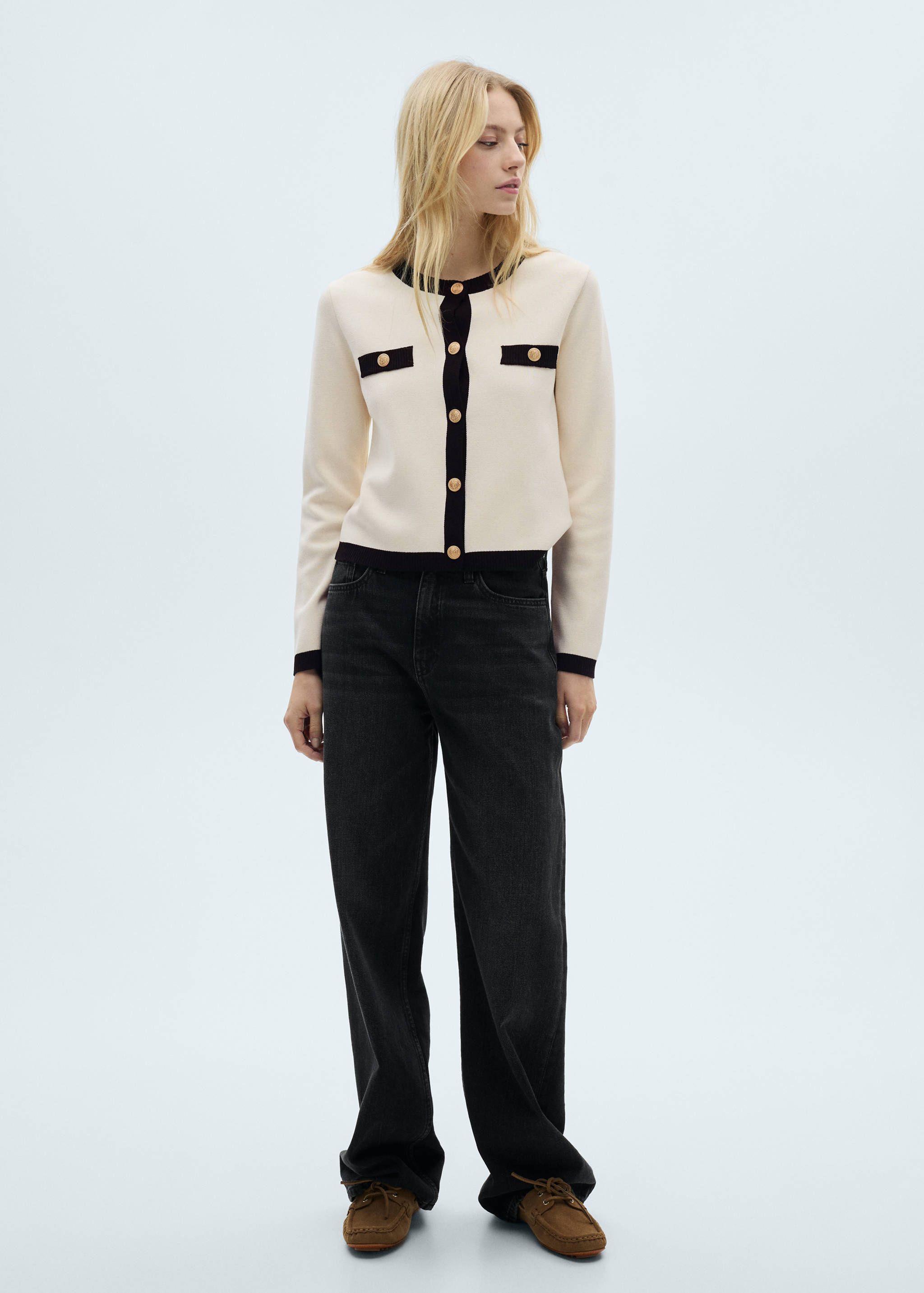 Knitted jacket with jewel buttons - General plane