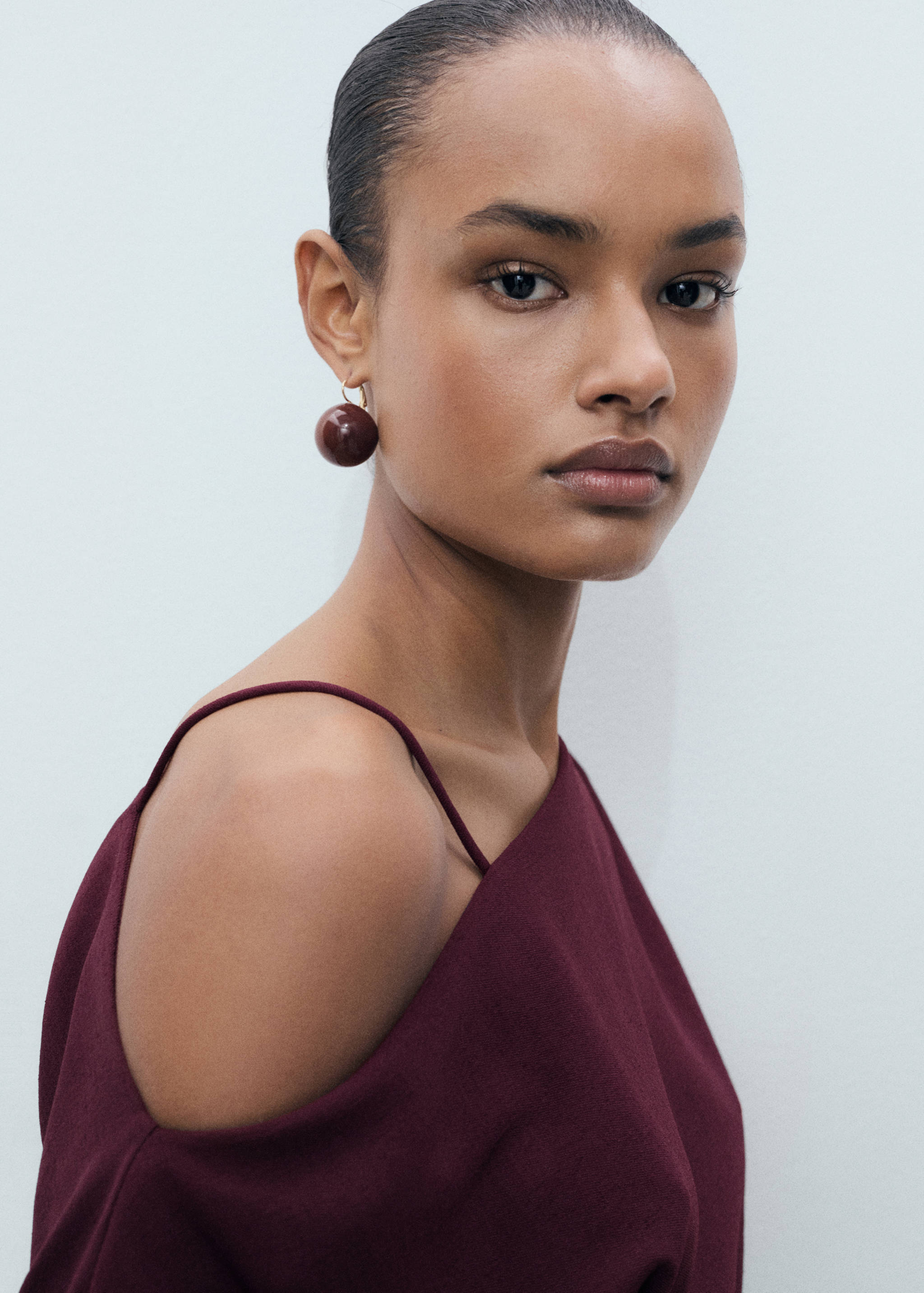 Asymmetrical midi-dress - Details of the article 1