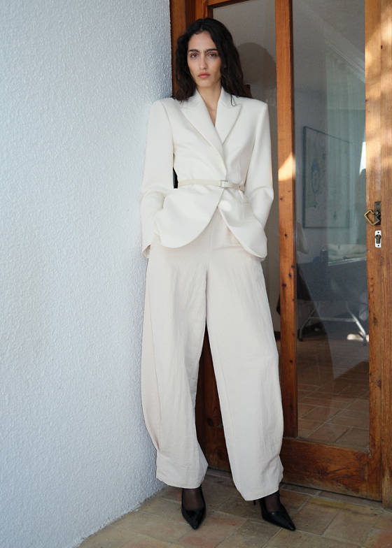 Kemerli kalıplı blazer ceket
