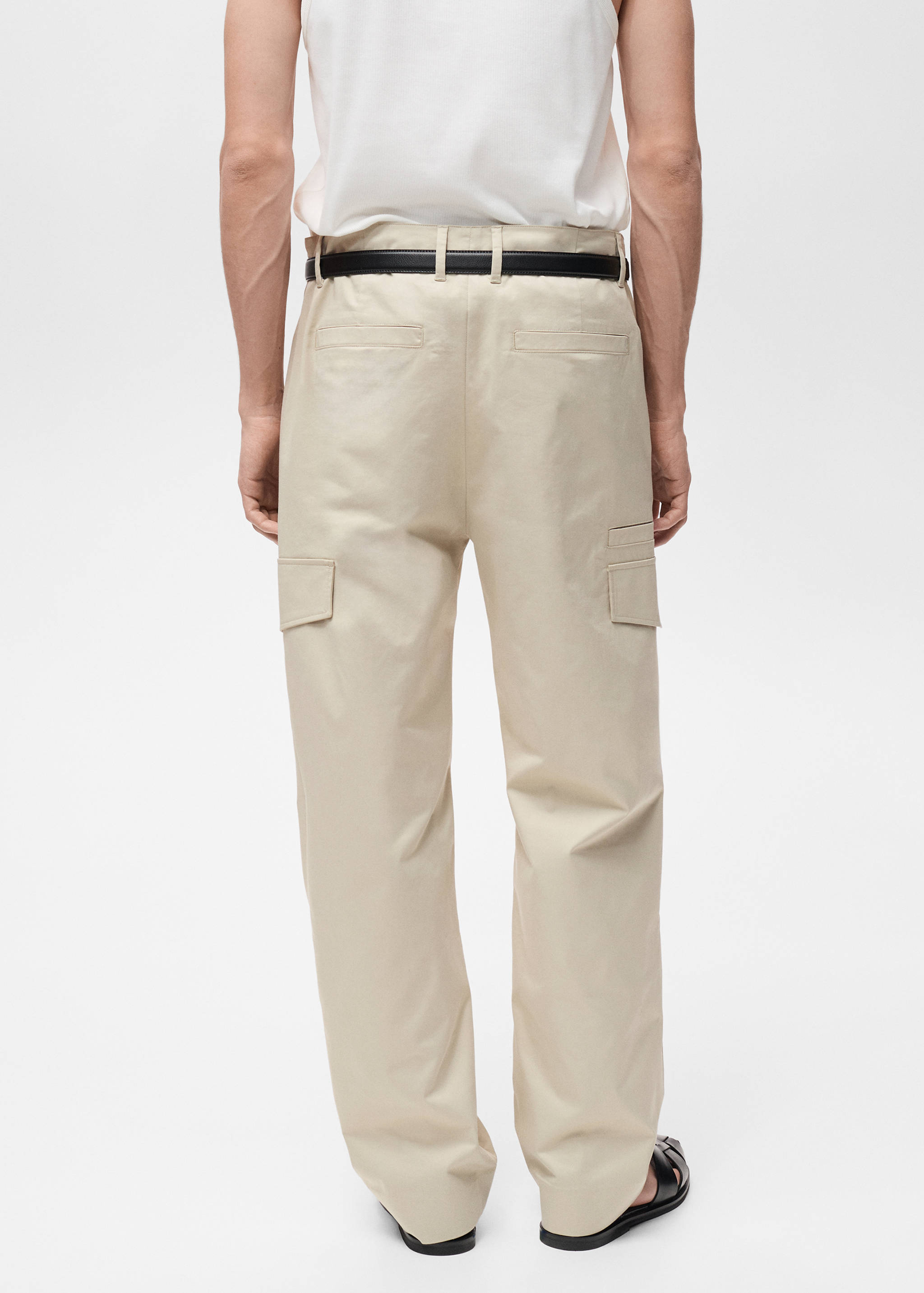 Relaxed-fit trousers with pocket - Reverse of the article