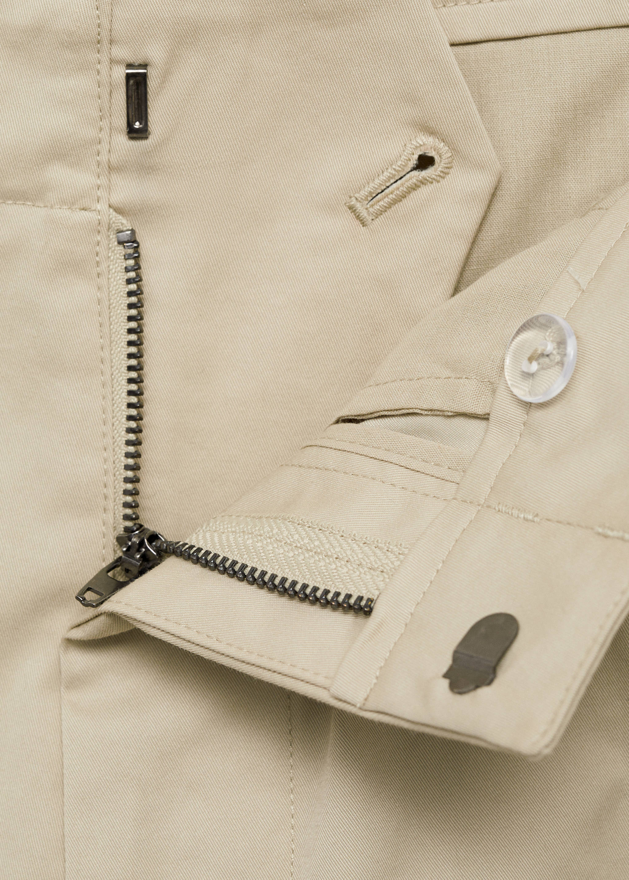 Relaxed-fit trousers with pocket - Details of the article 8