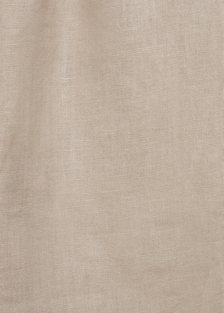 Linen shorts — Sand